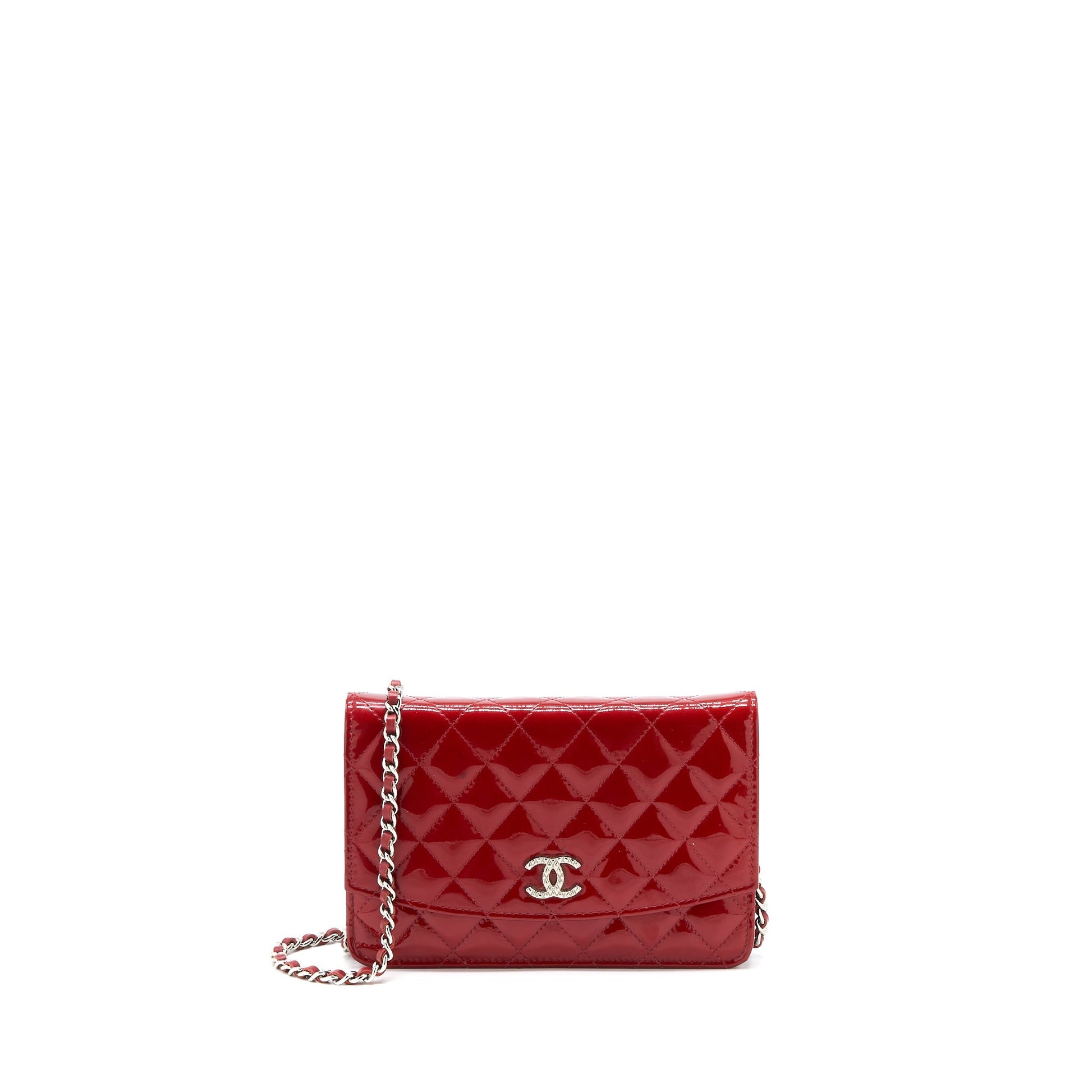 Chanel on Patent SHW Red Wallet Case