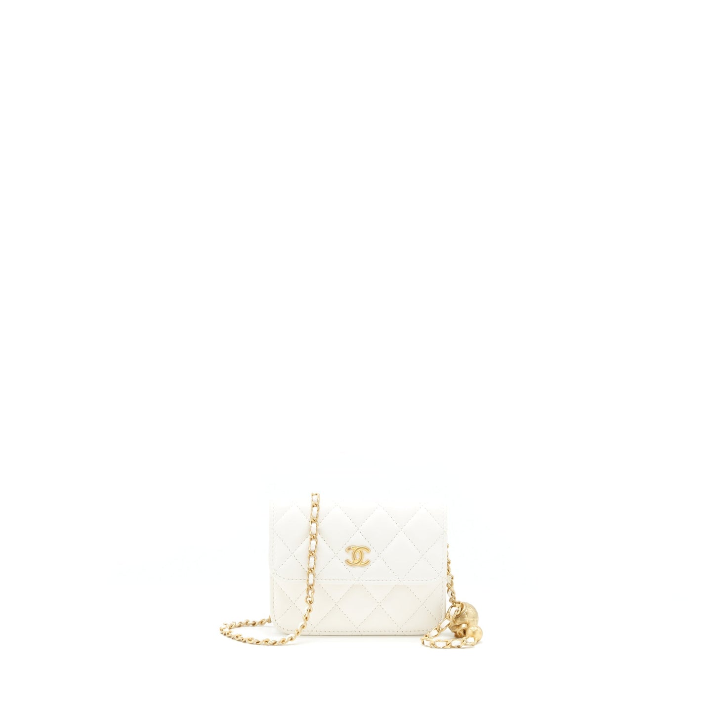 Chanel 21b Pearl crush flap belt GHW White