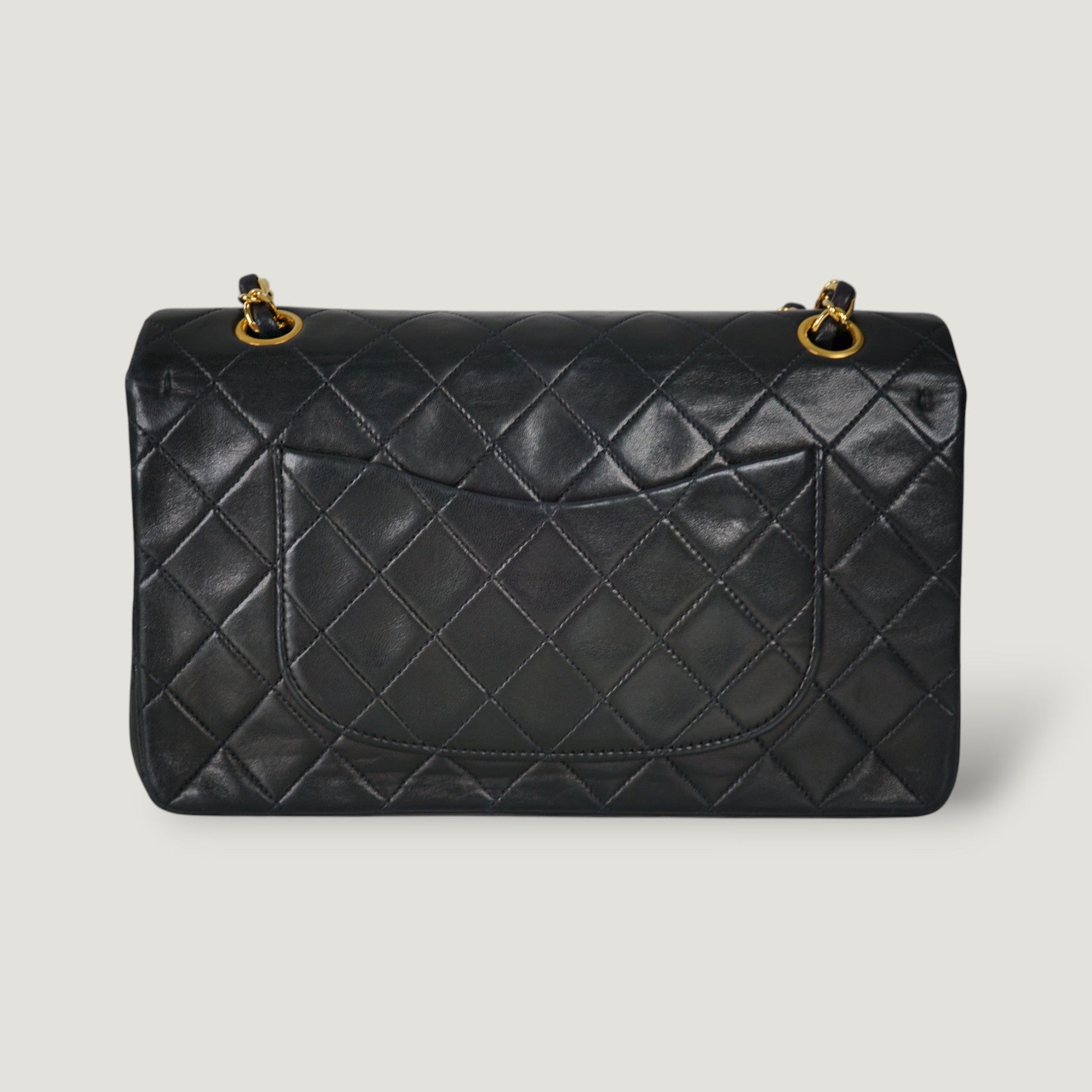 CHANEL CLASSIC MEDIUM BAG