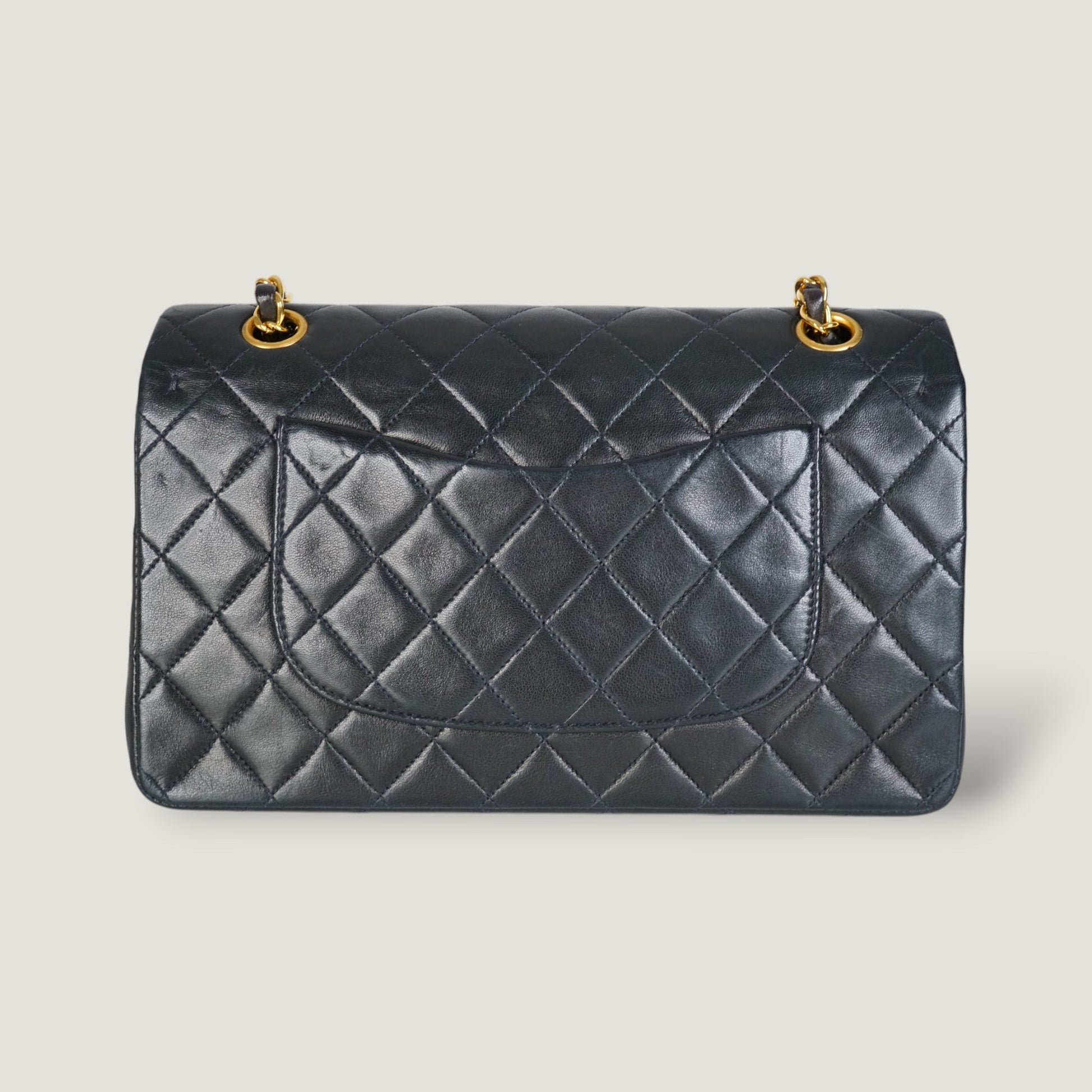 CHANEL CLASSIC MEDIUM BAG