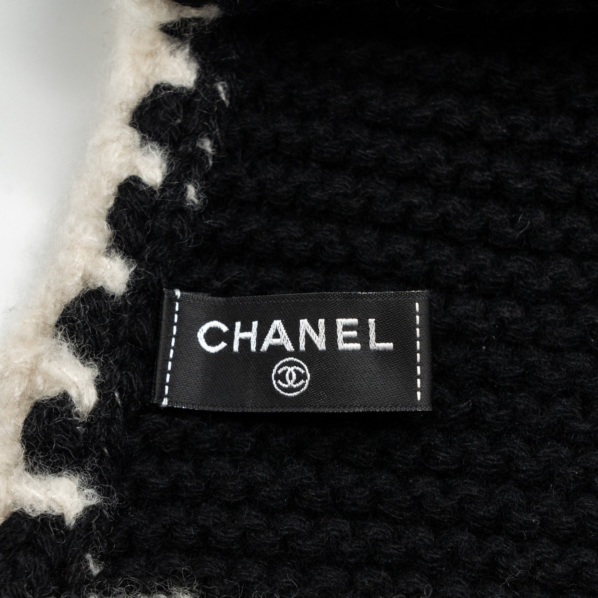 Chanel 23A Cashmere Scarf Black White