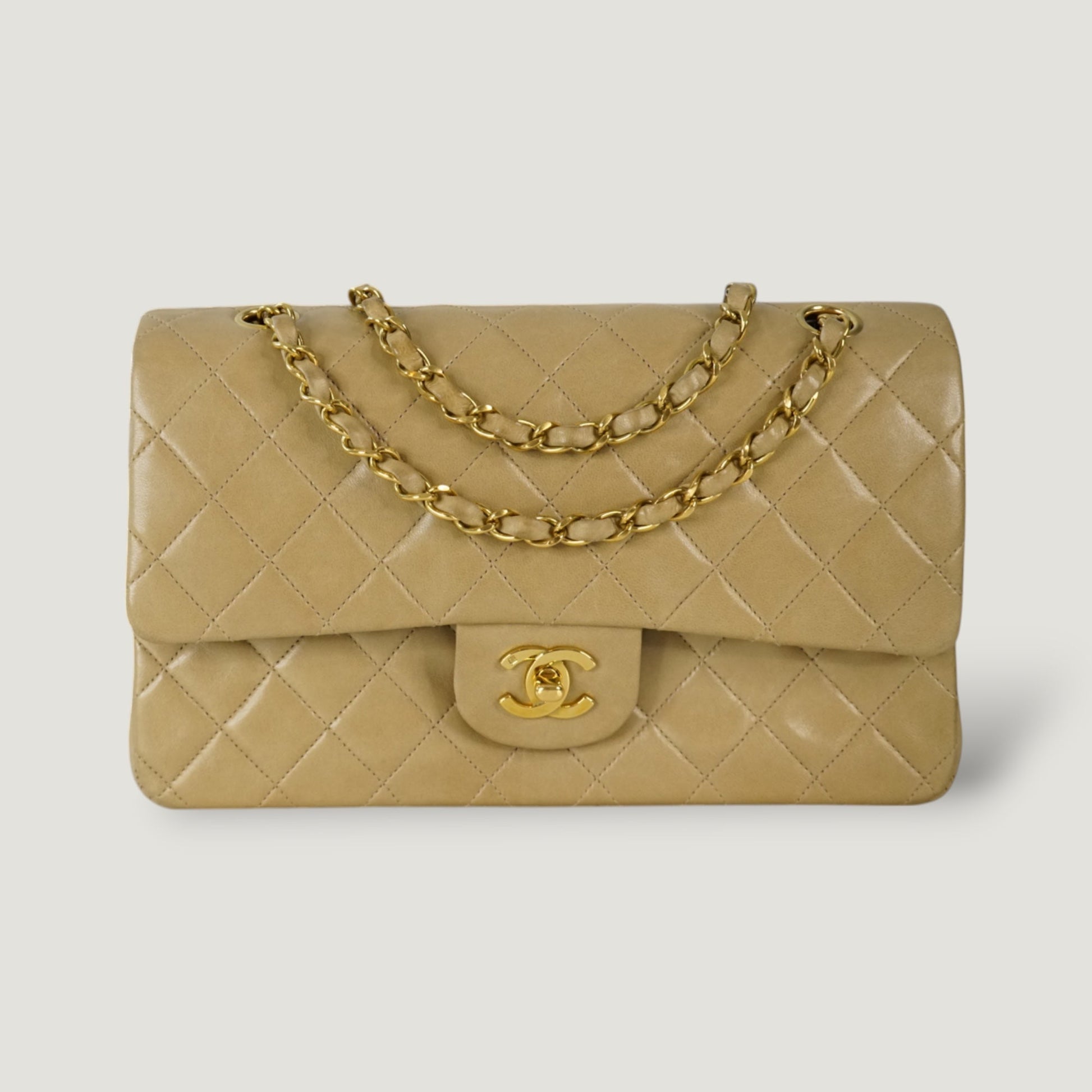 CHANEL CLASSIC MEDIUM BAG
