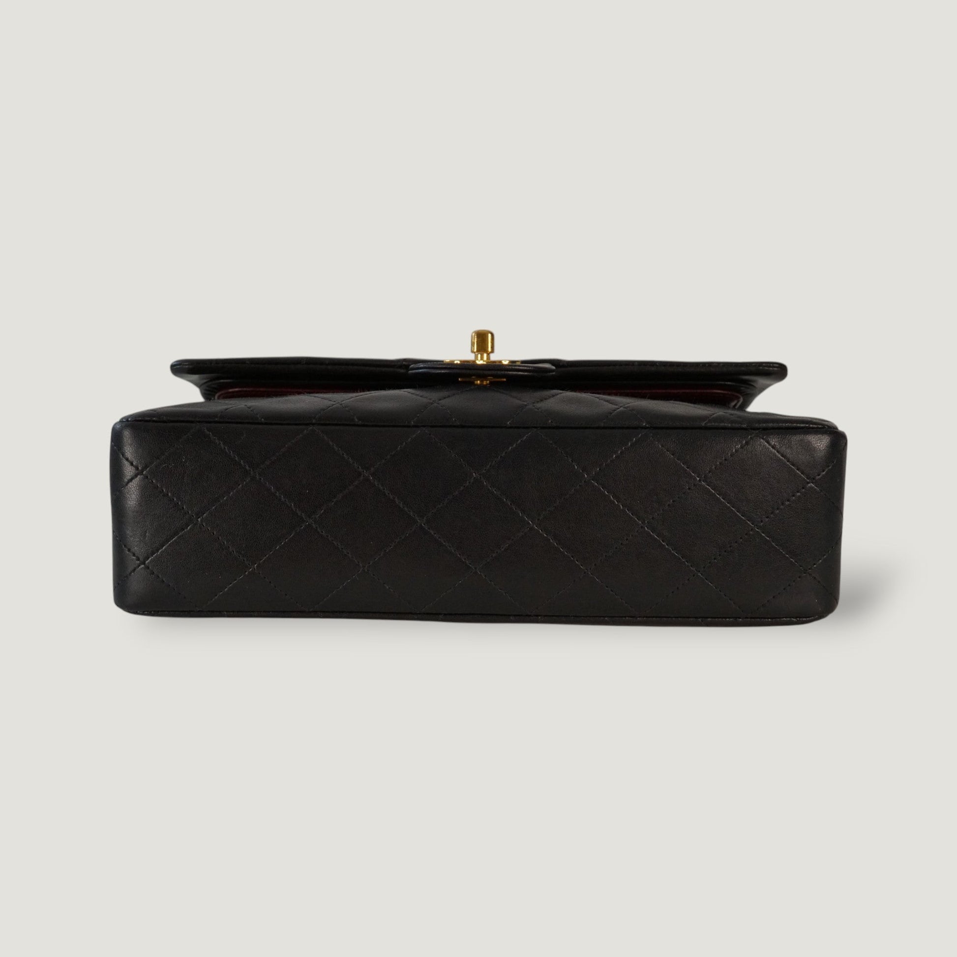 CHANEL CLASSIC MEDIUM BAG