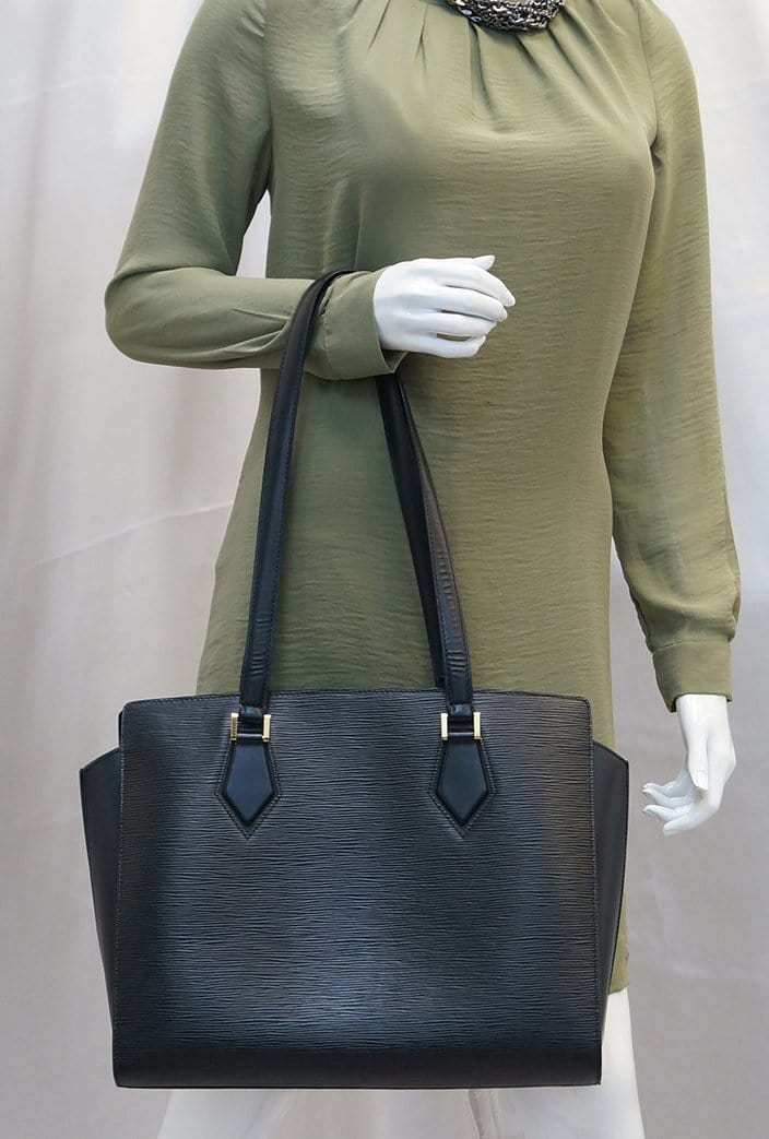 Louis Epi Duplex Shoulder Bag Leather Black