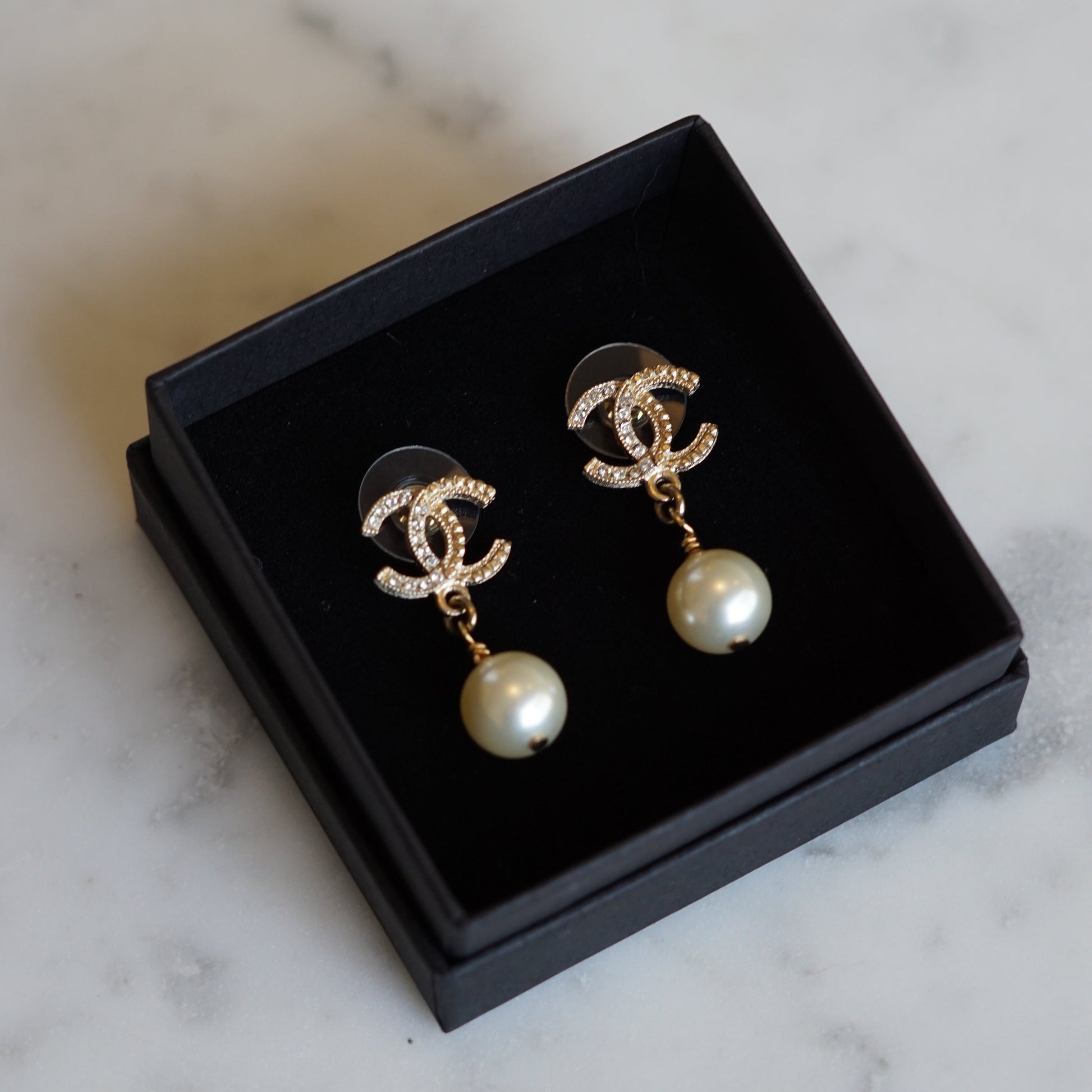 CHANEL EARRINGS | PEARLS