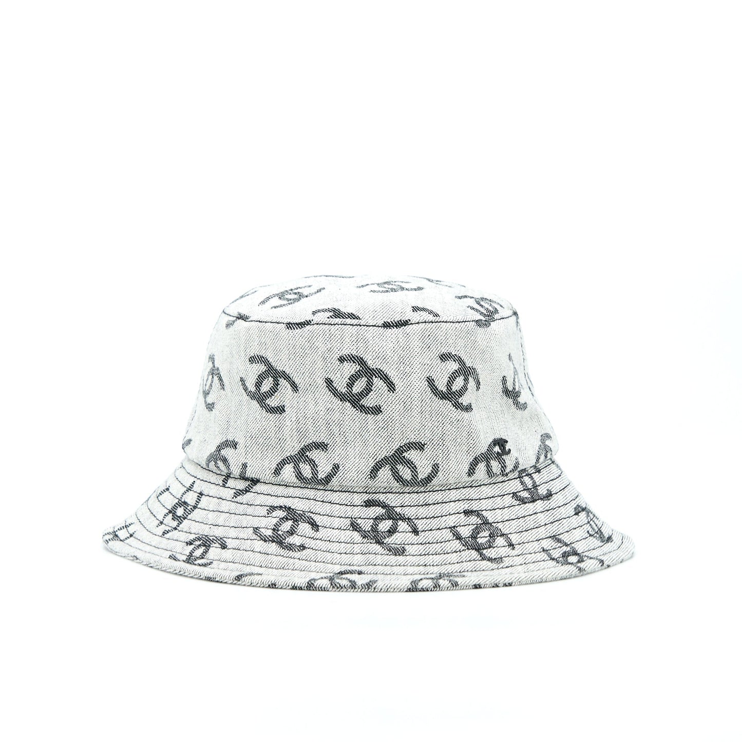 Chanel 22K y Blue Grey Hat