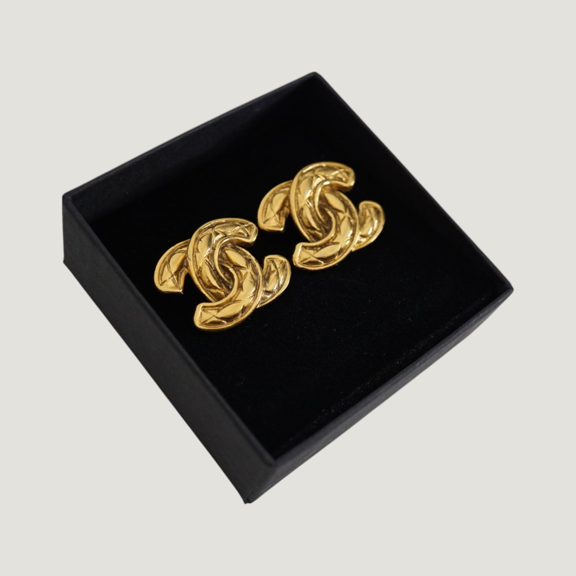 CHANEL CUFFLINKS