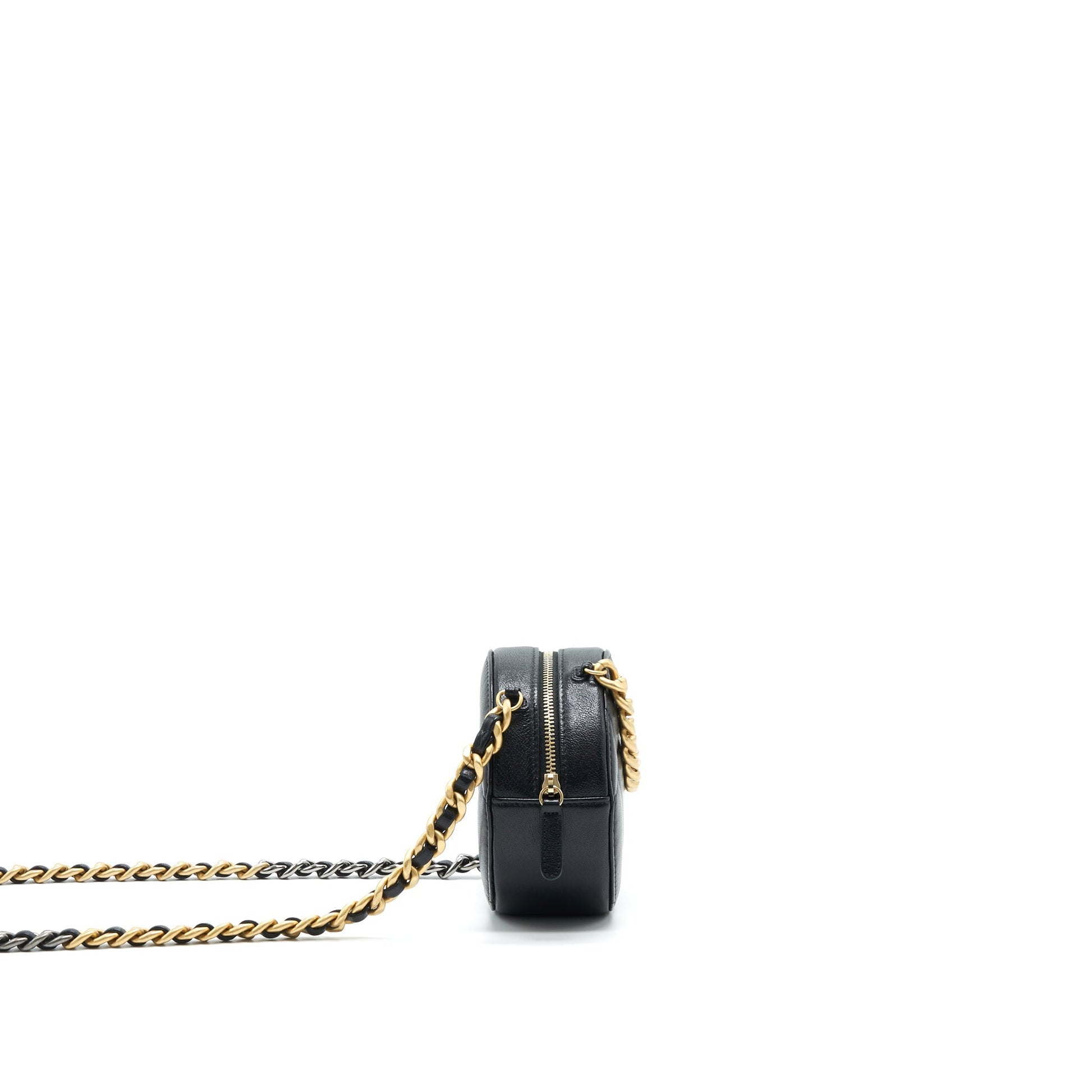 Chanel 19 Black Clutch Bag In Black