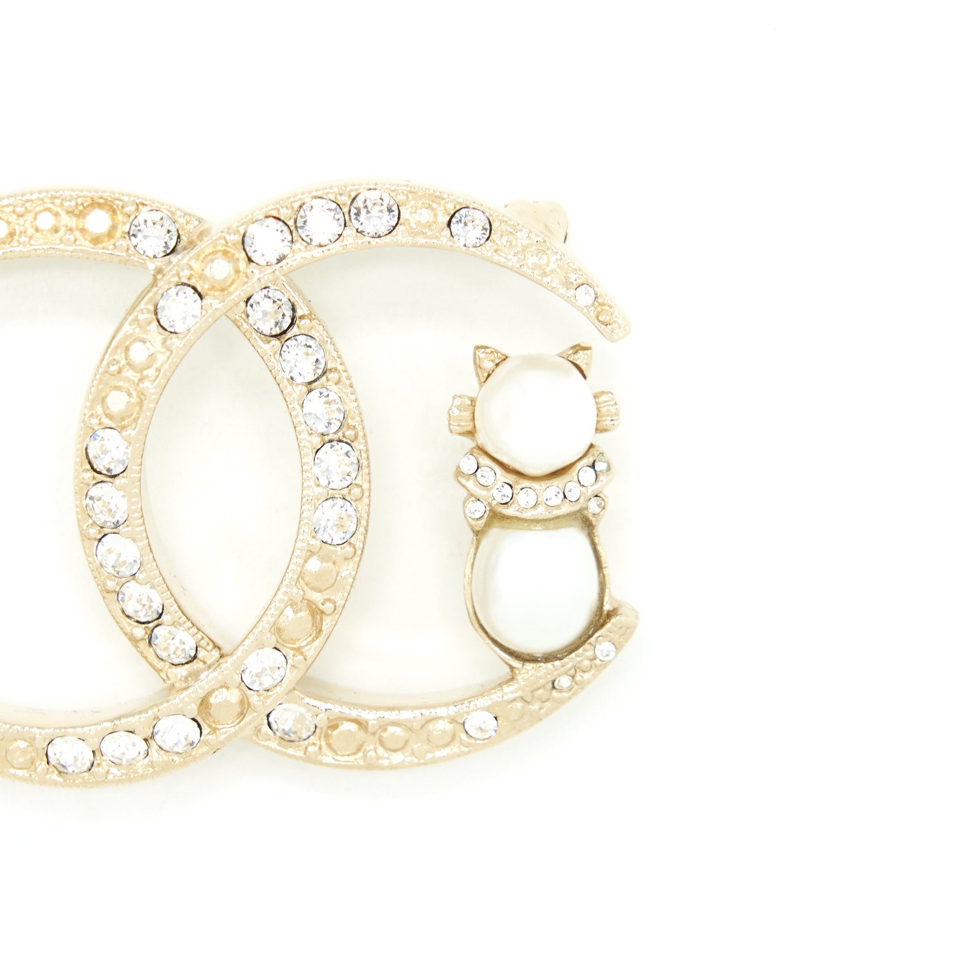 Chanel CC Logo Brooch Pearl Cat Crystals Handbag