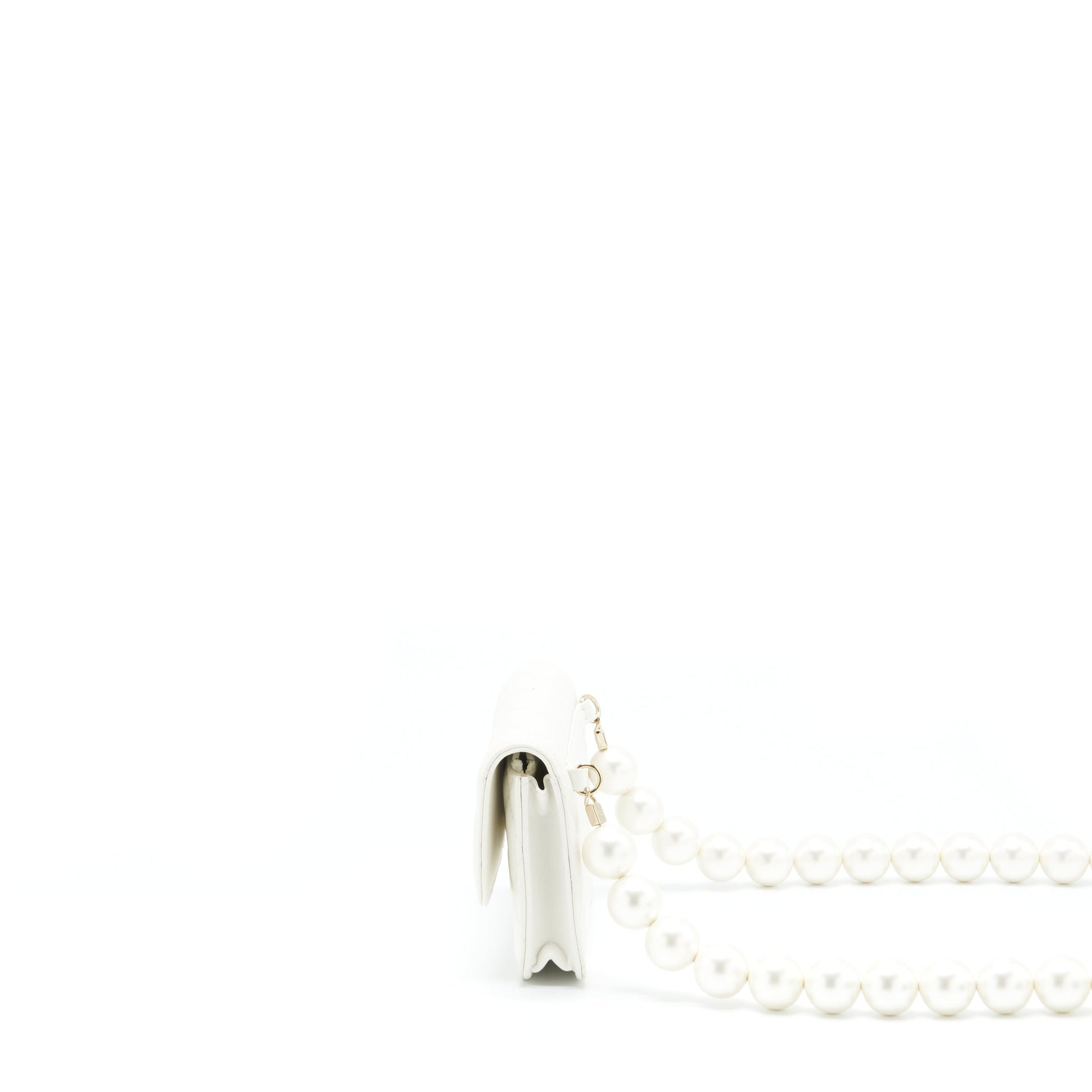 Chanel Grant Pearl Crush Lambskin LGHW White Crossbody Bag