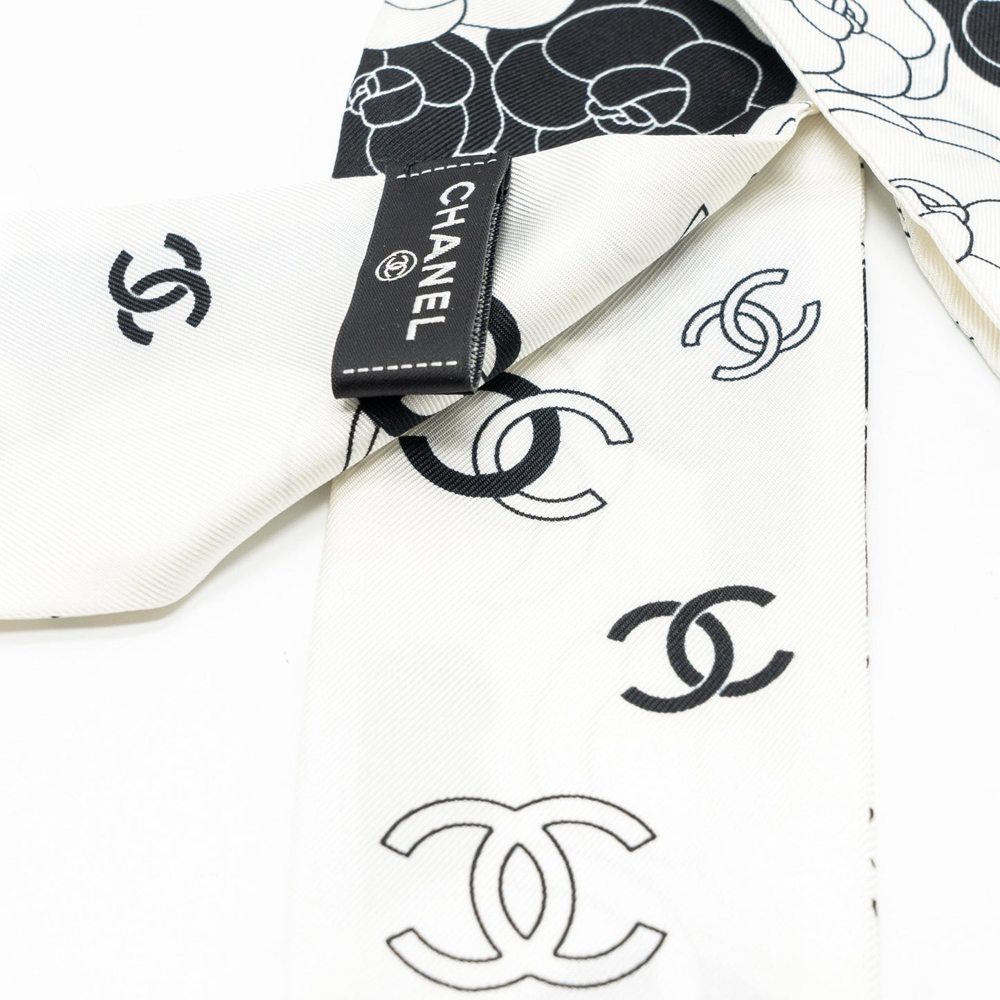 Chanel silk scarf twilly CC logo Black White Small