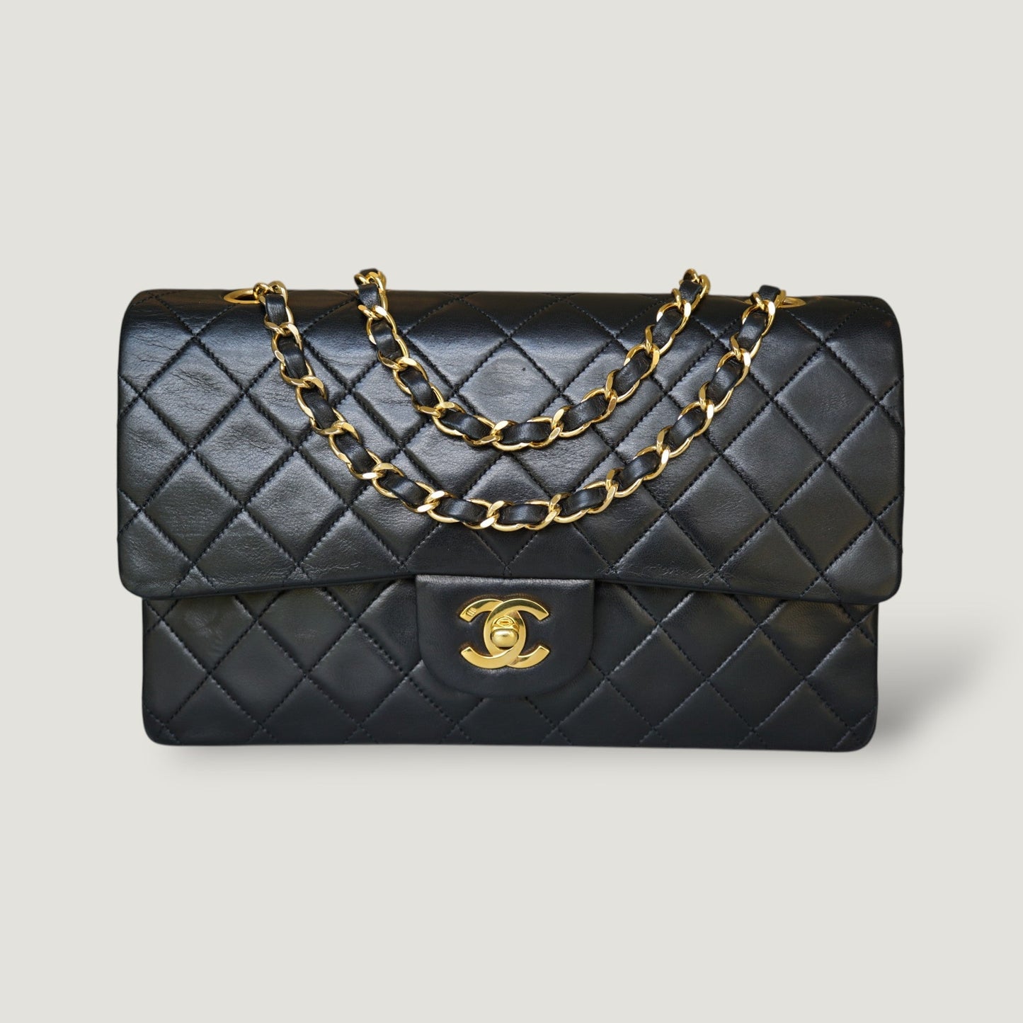 CHANEL CLASSIC MEDIUM BAG