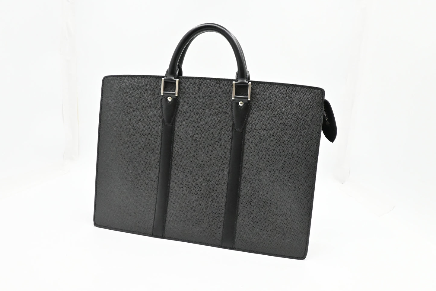 Louis Vuitton Porte Documents Rosan Taiga Black Leather Handbag