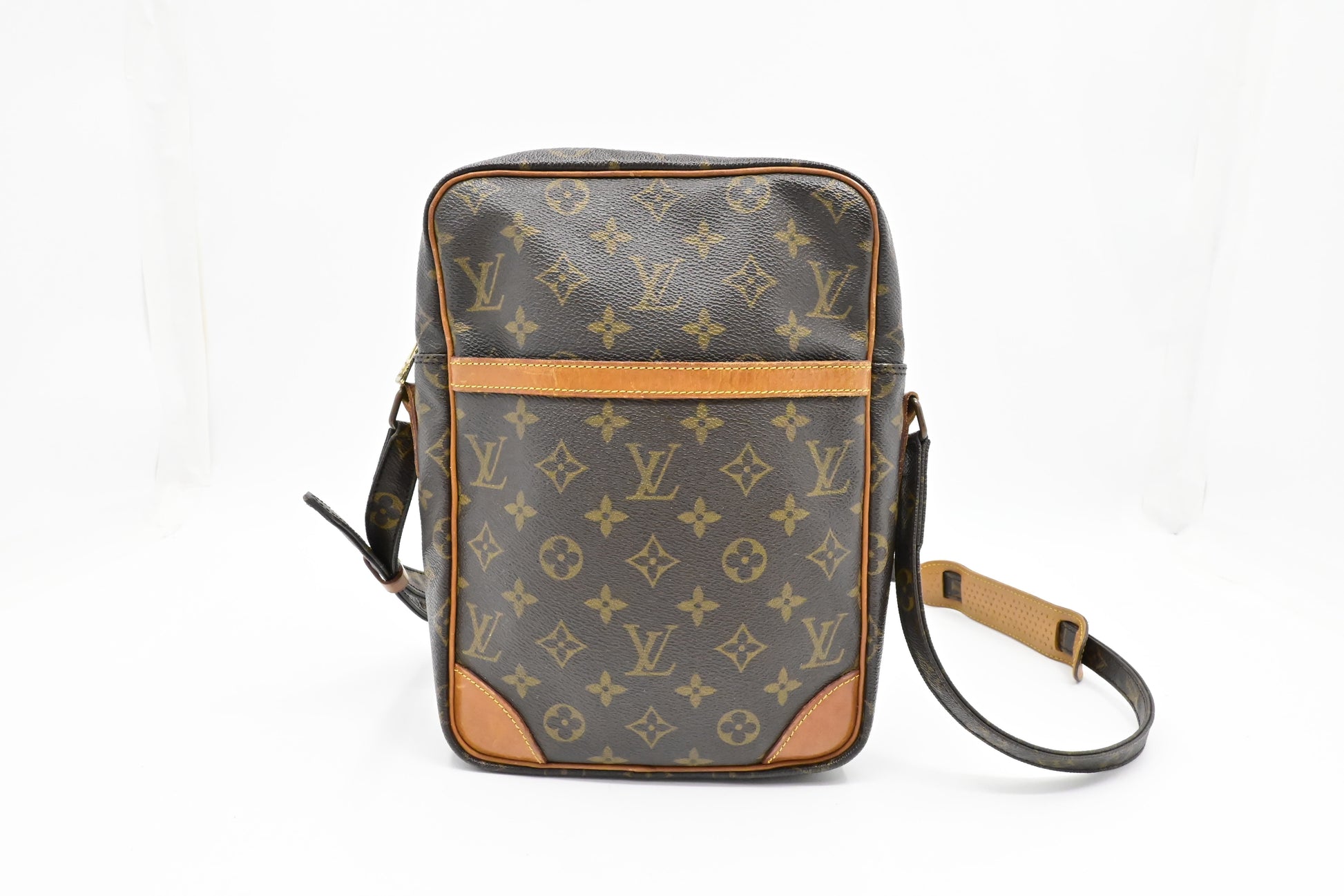 Louis Vuitton Danube GM Monogram Canvas Handbag