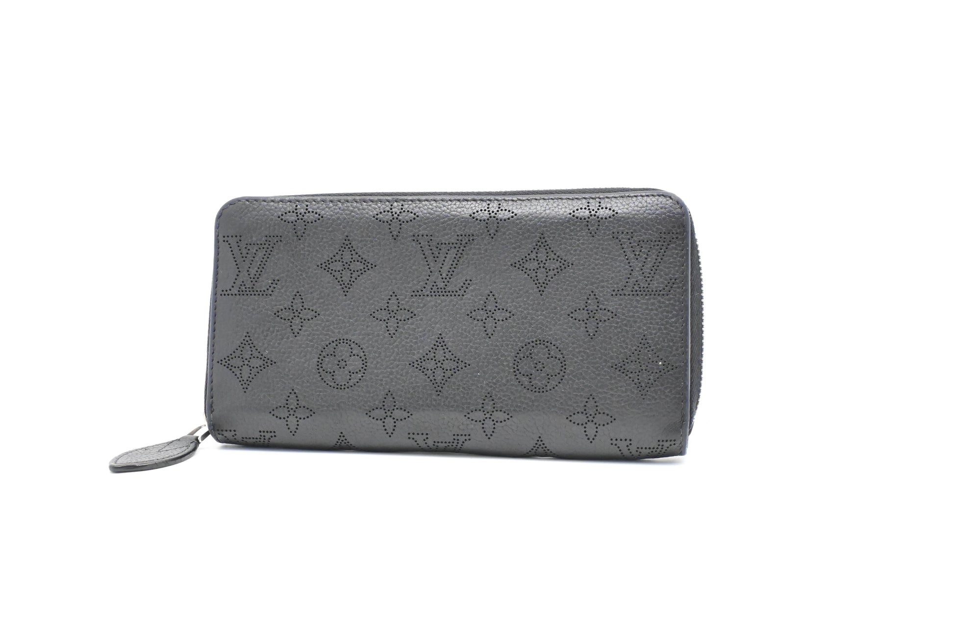 Louis Vuitton Long Zippy Mahina Leather Black Wallet Case