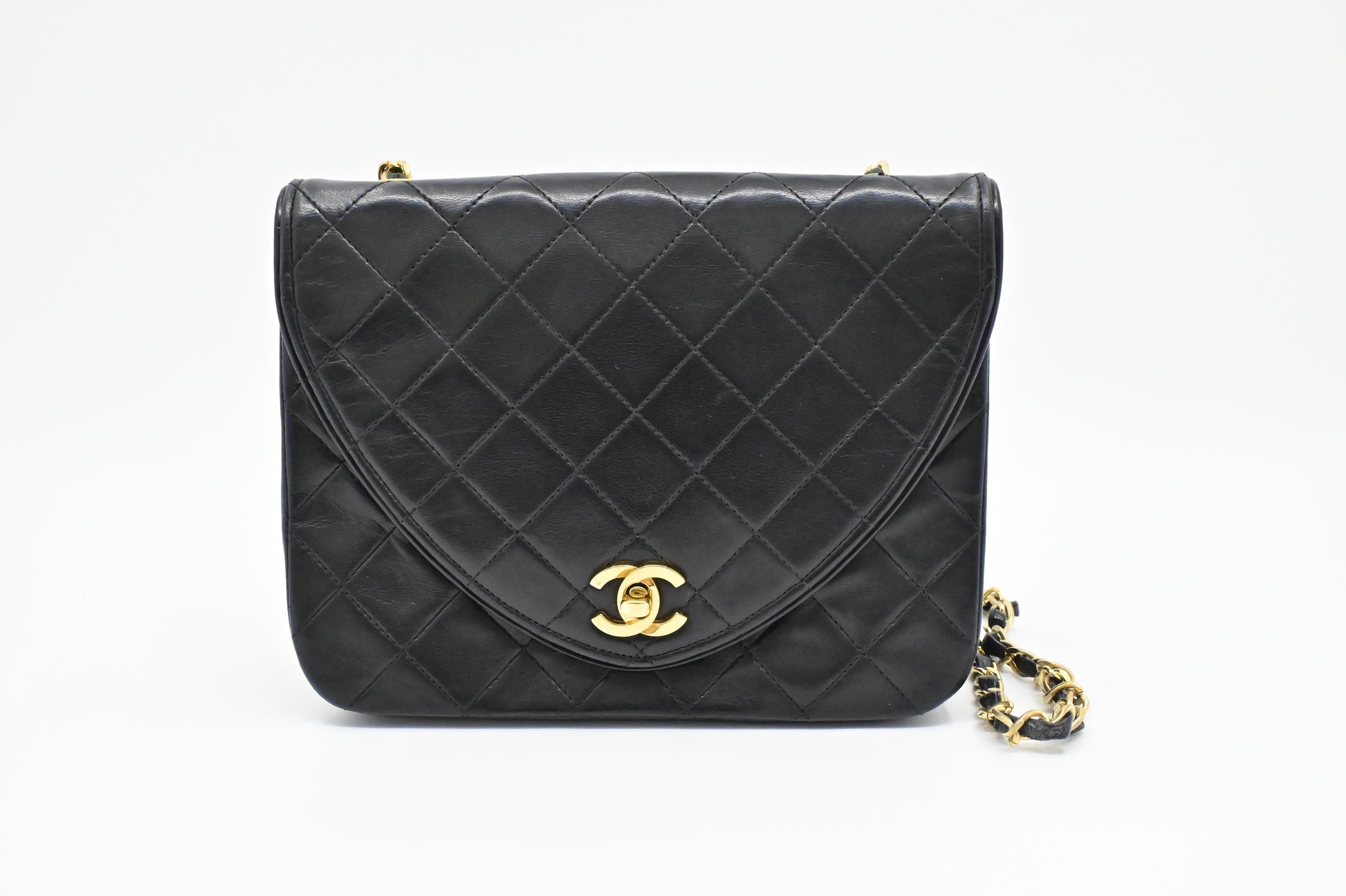 Chanel Round Flap MatelassÃ© Black Leather Handbag