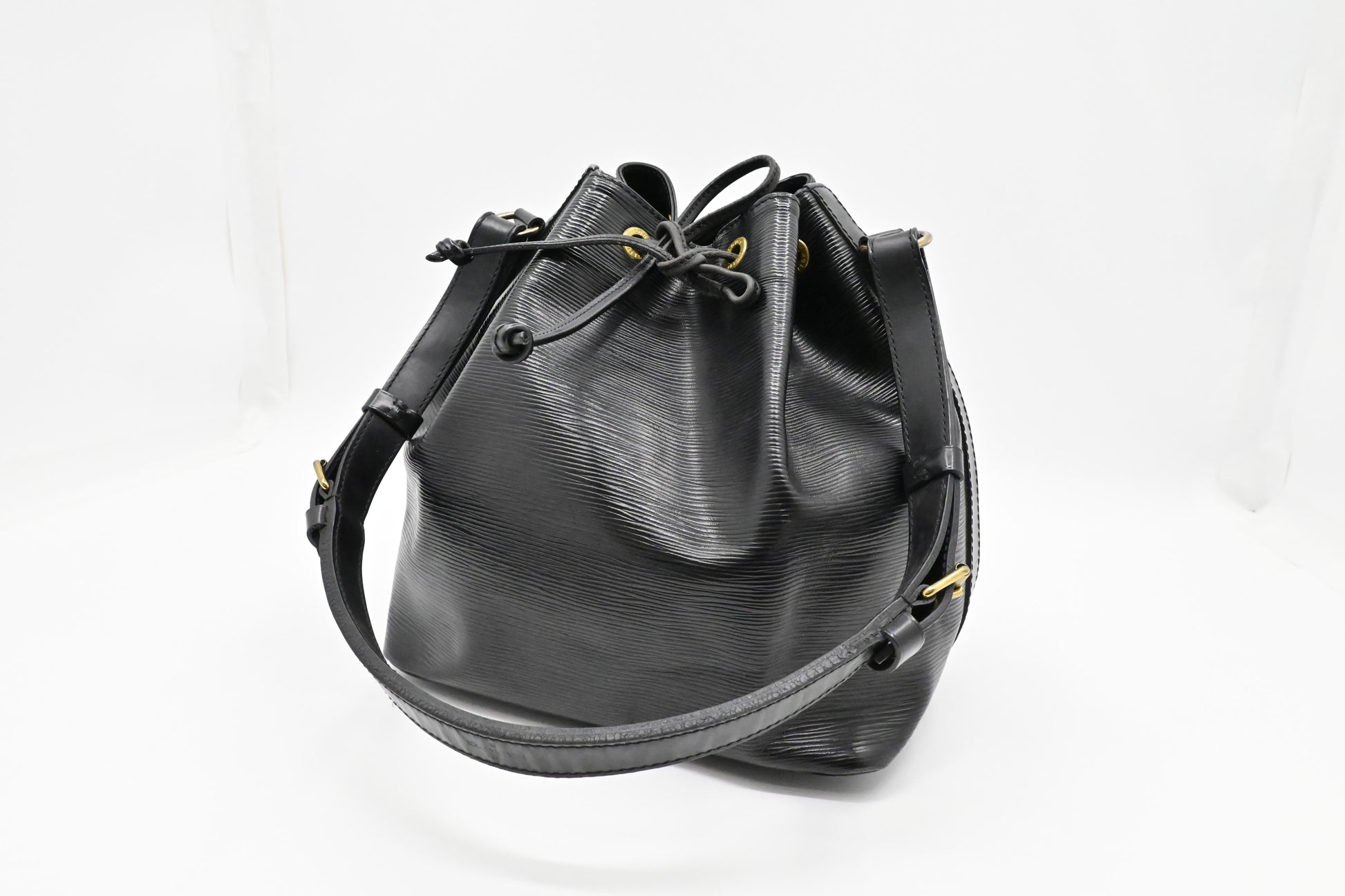 Louis Vuitton Noe Epi Leather Black Handbag