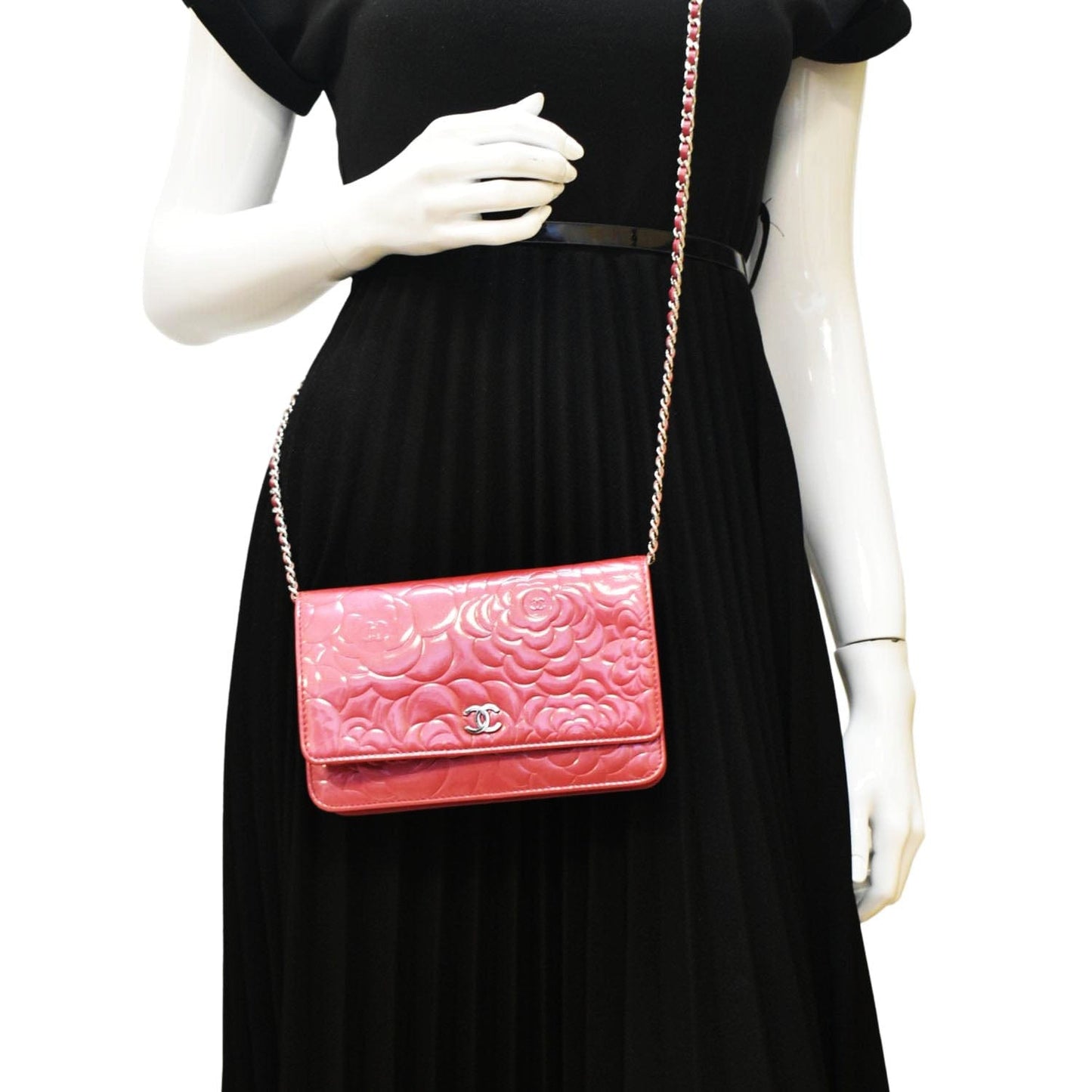 Chanel Camellia On Leather Pink Wallet Case Chain 1