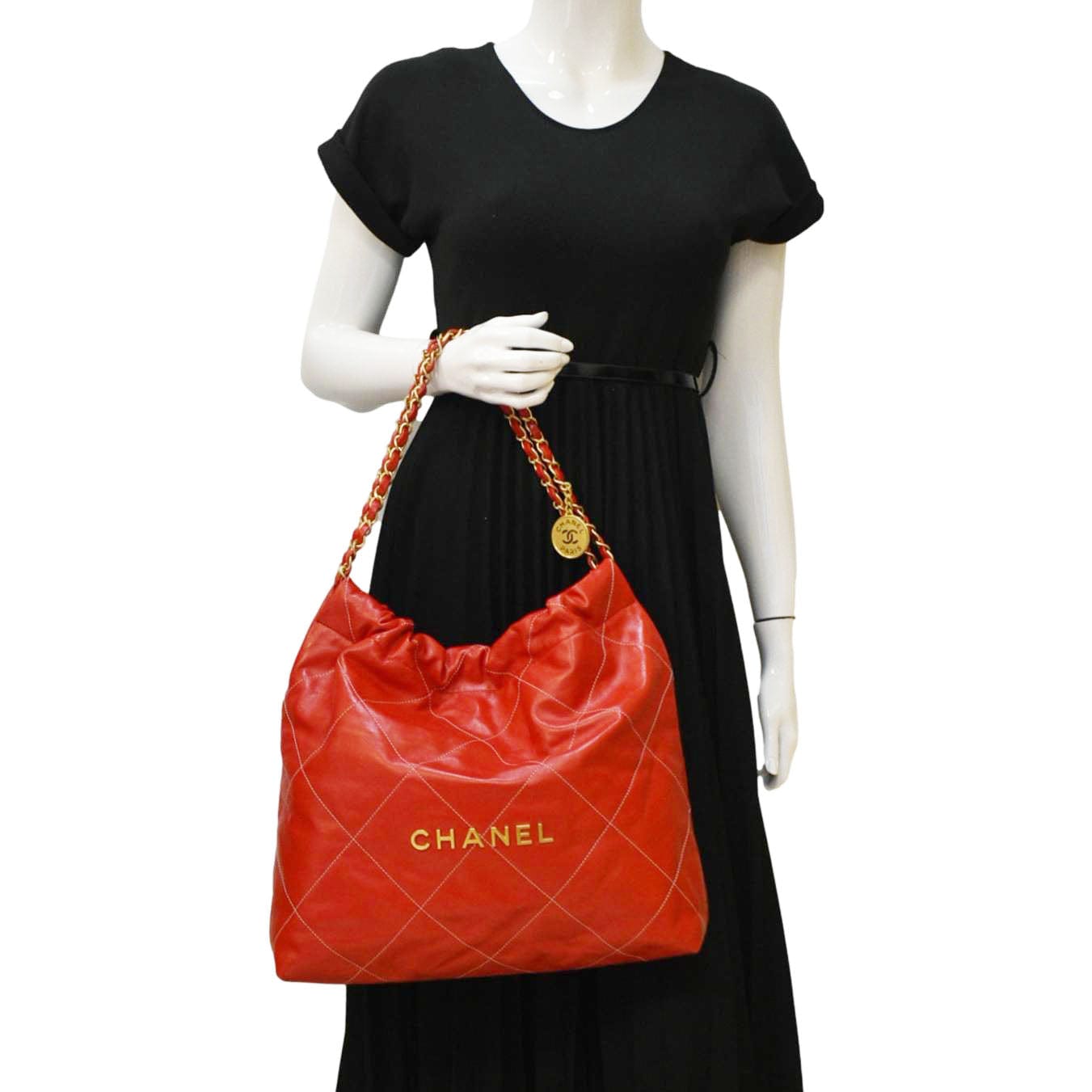 Chanel 22 Shiny Quilted Leather Calfskin Red Travel Bag