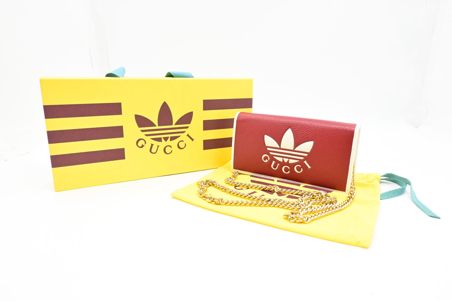 Gucci x Adidas Long on Leather White Red Chain Wallet Case