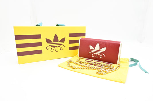 Gucci x Adidas Long on Leather White Red Chain Wallet Case