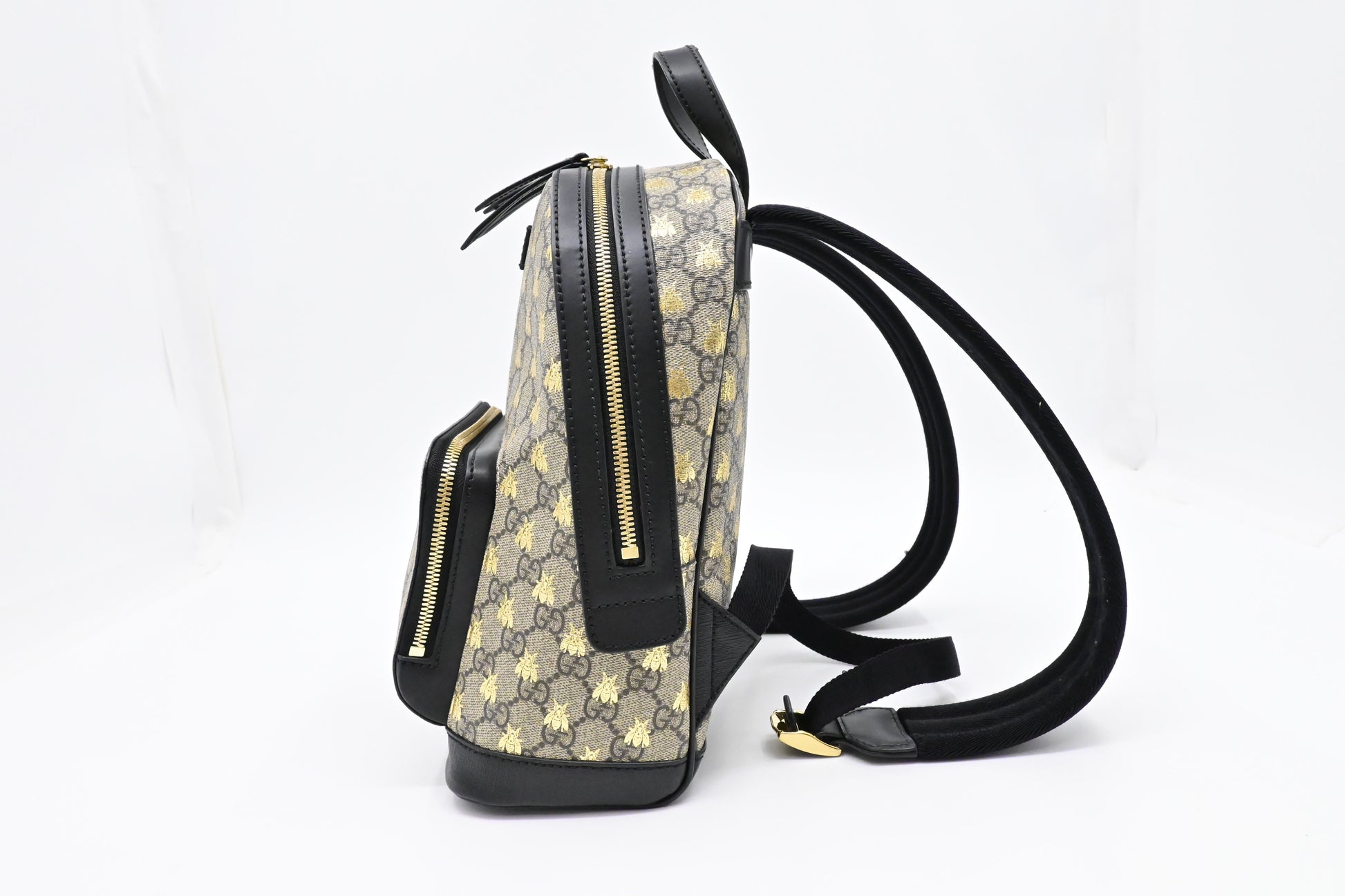 Gucci Bees Backpack GG Supreme Canvas Small