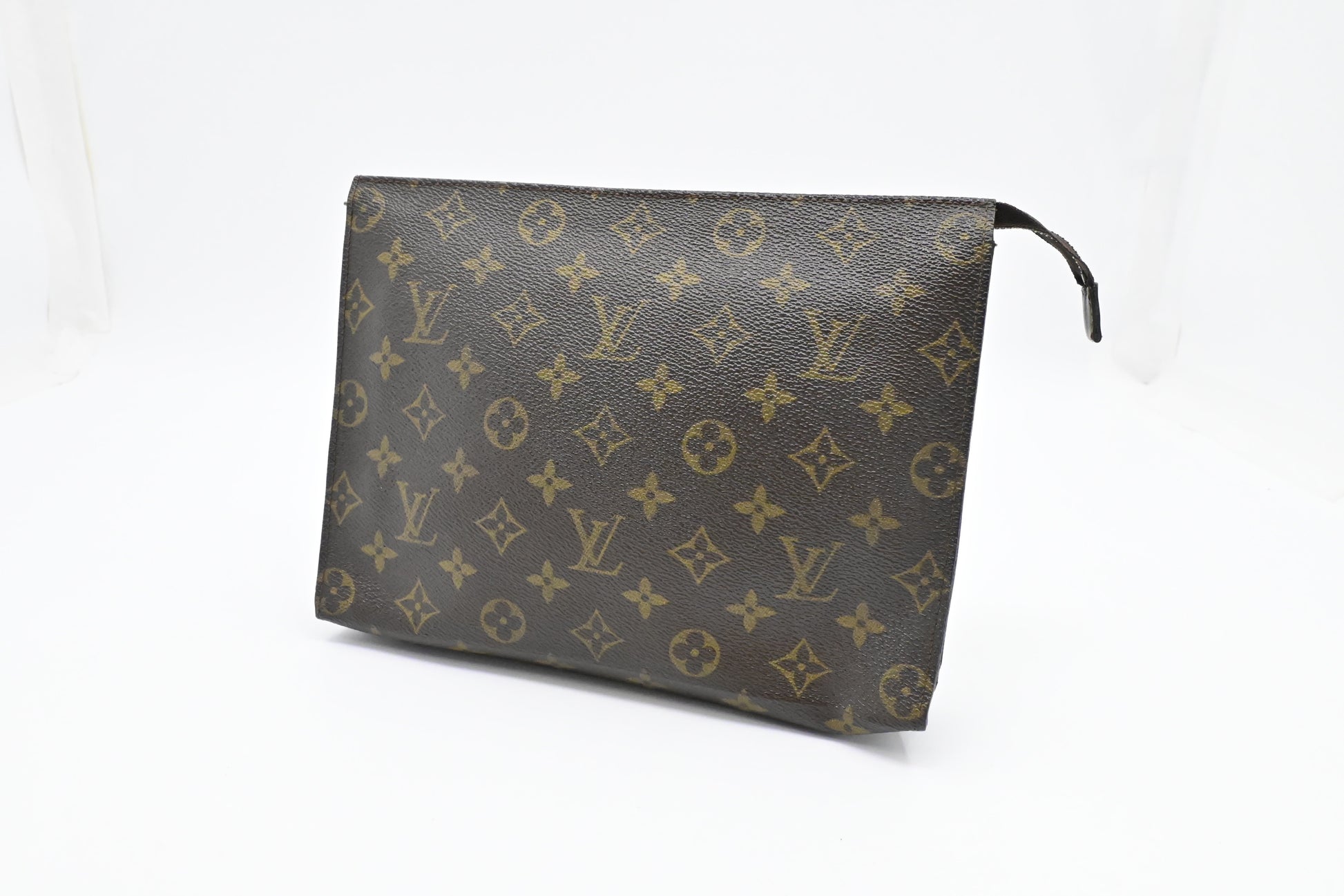 Louis Vuitton Toiletry 26 Monogram Canvas Handbag 1 2
