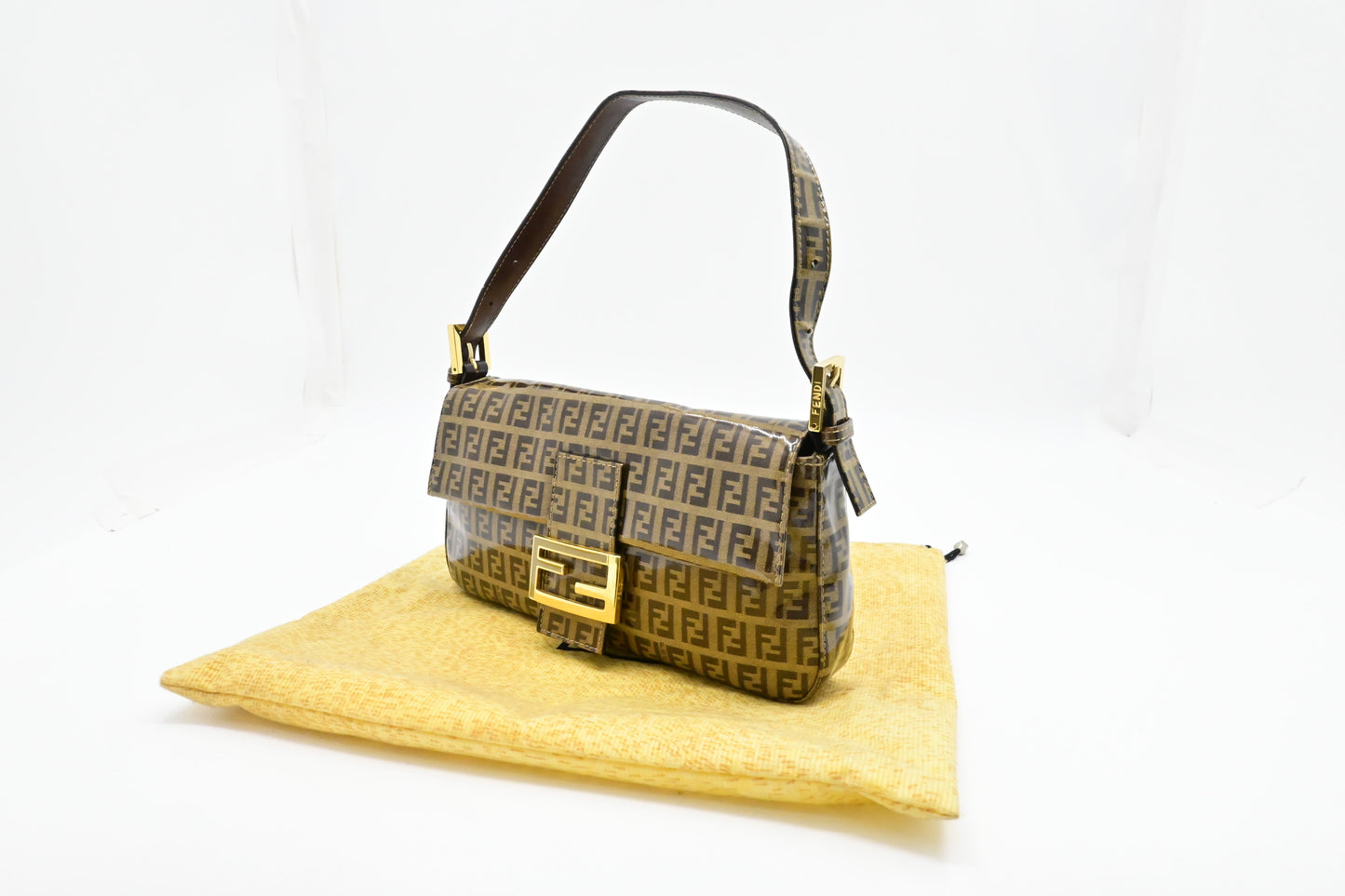 Fendi Baguette In Light Zucchino Handbag Leather Patent Brown Shoulder Bag