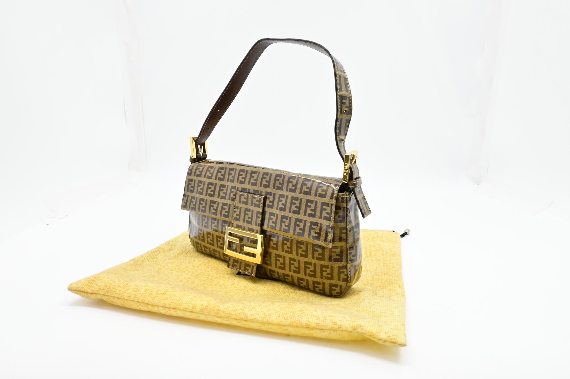 Fendi Baguette In Light Zucchino Handbag Leather Patent Brown Shoulder Bag