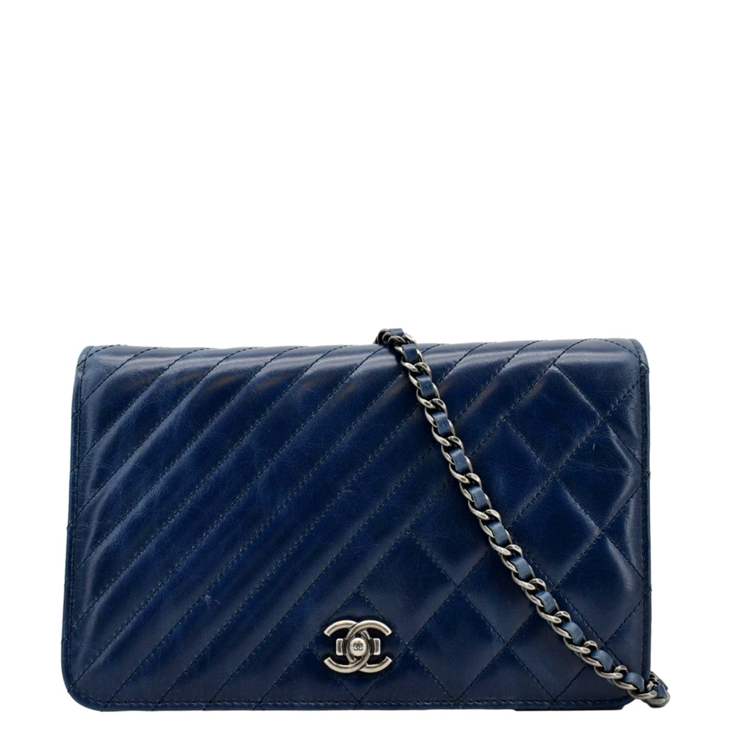 Chanel Coco Boy Quilted On Navy Leather Calfskin Blue Wallet Case