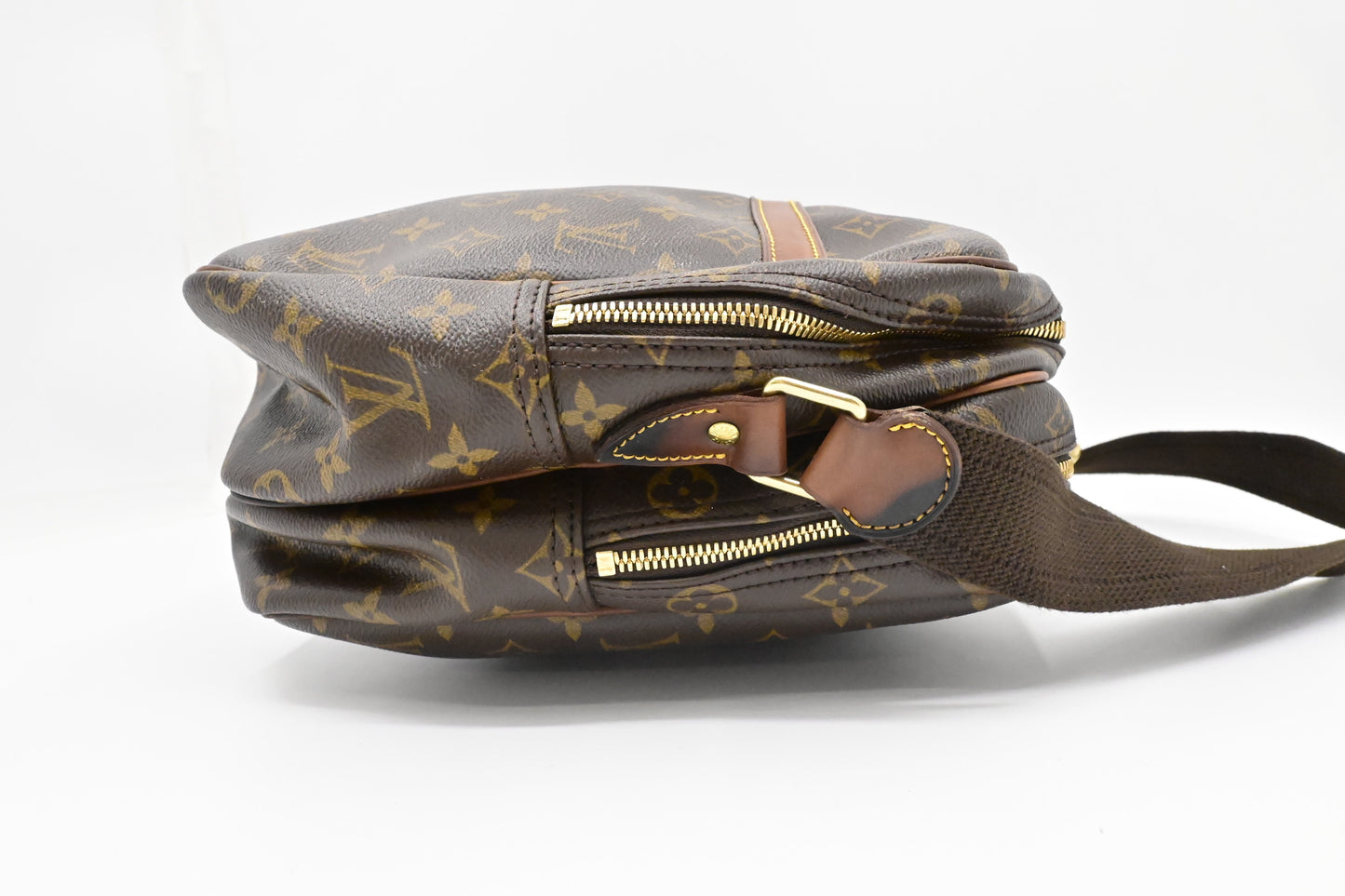 Louis Vuitton Reporter Monogram GM Canvas Handbag