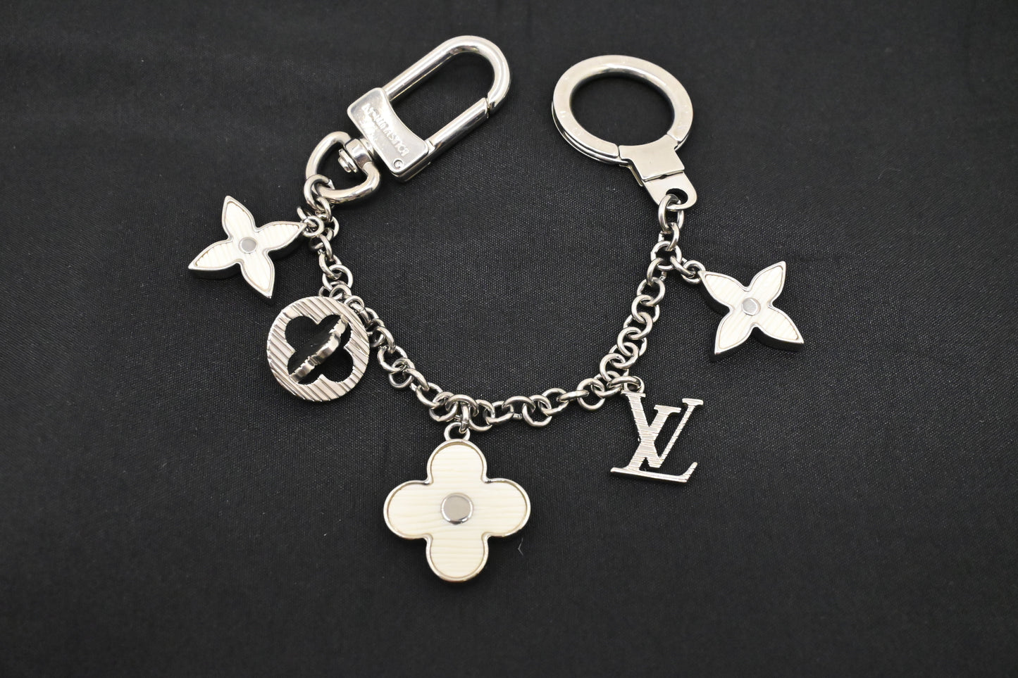 Louis Vuitton Fleur D' Charm Epi Key Chain