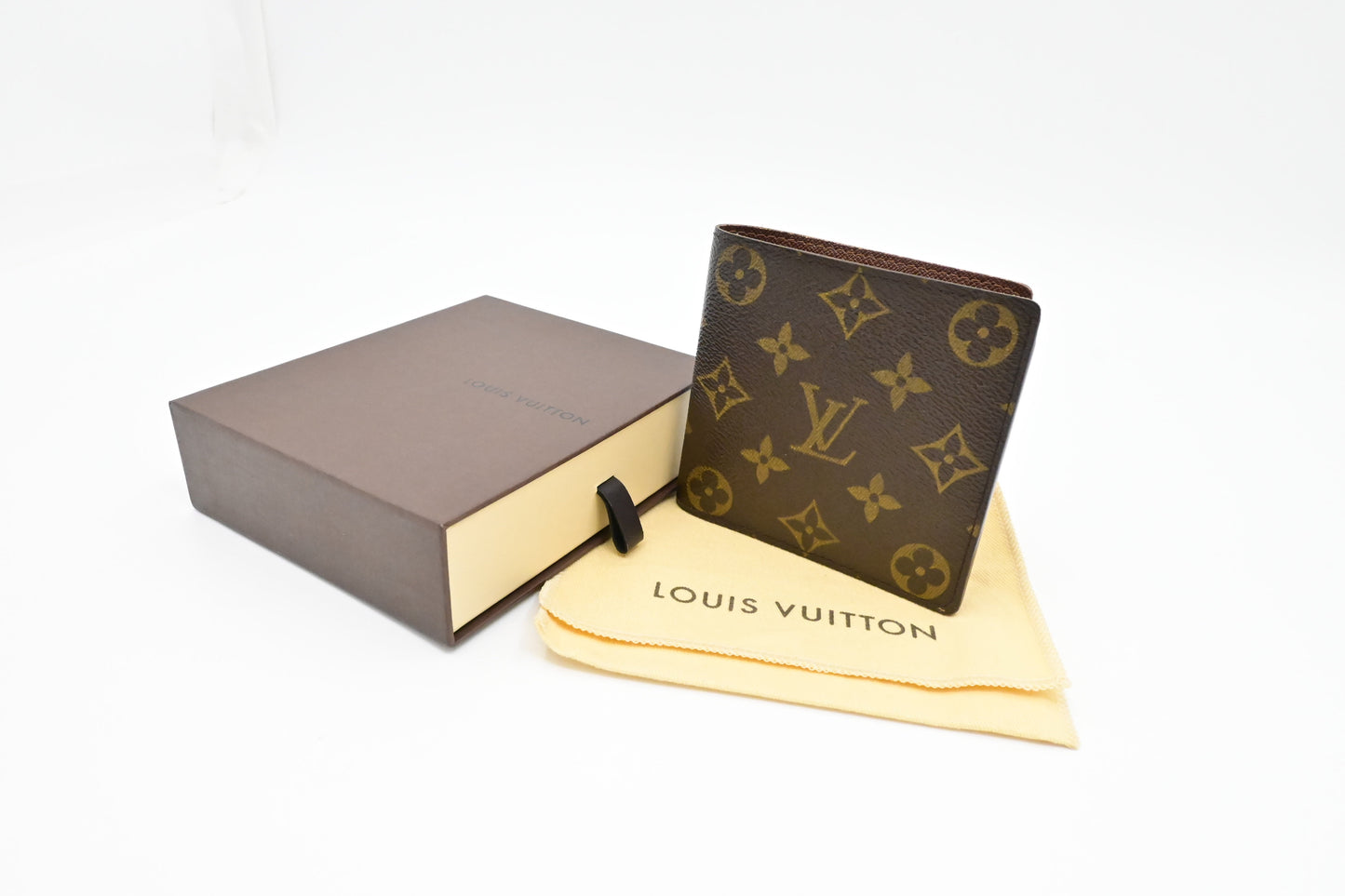 Louis Vuitton Bifold Monogram Canvas Wallet Case Canvas 3