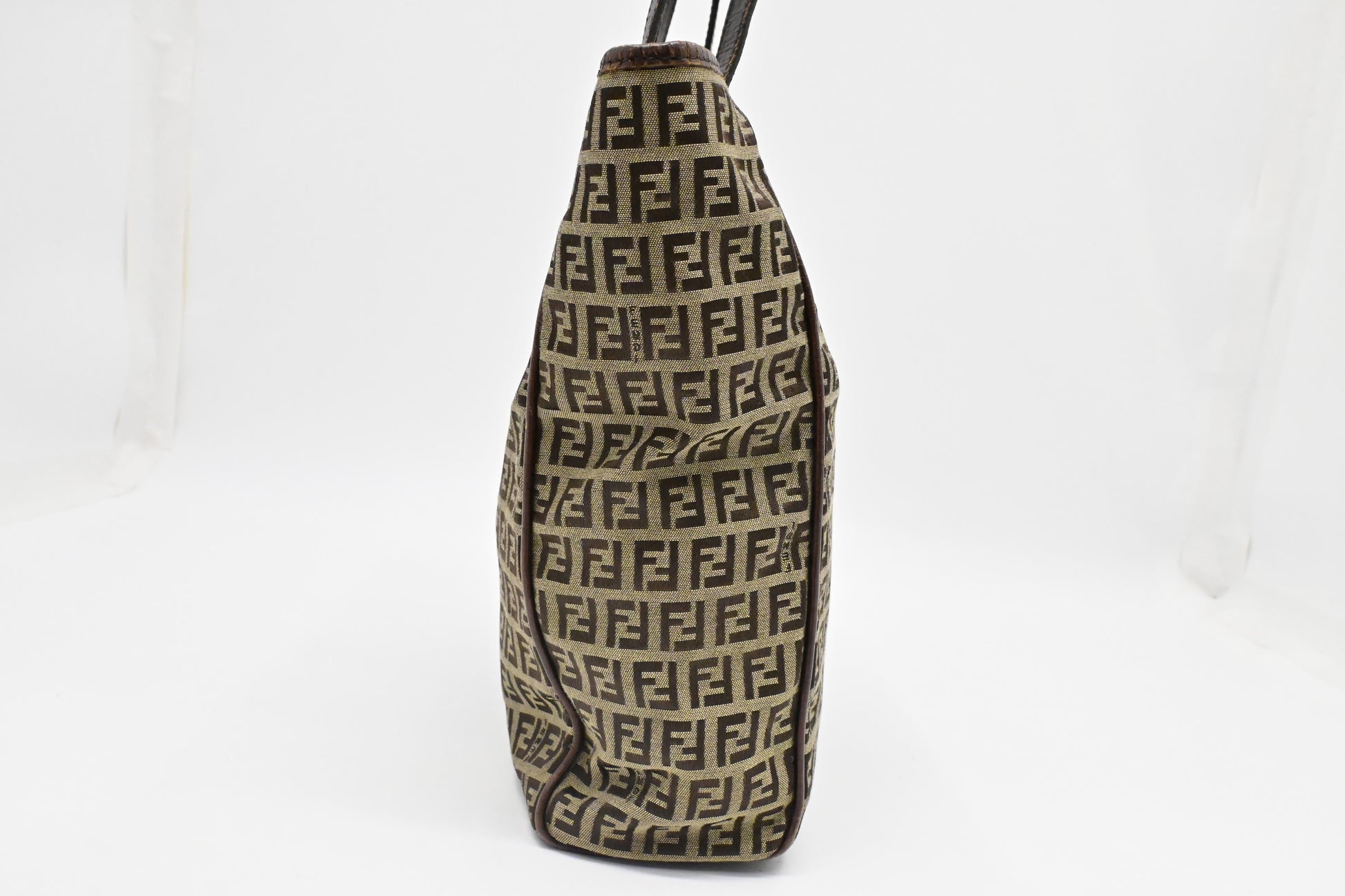 Fendi Shoulder Bag In Zucchino Canvas