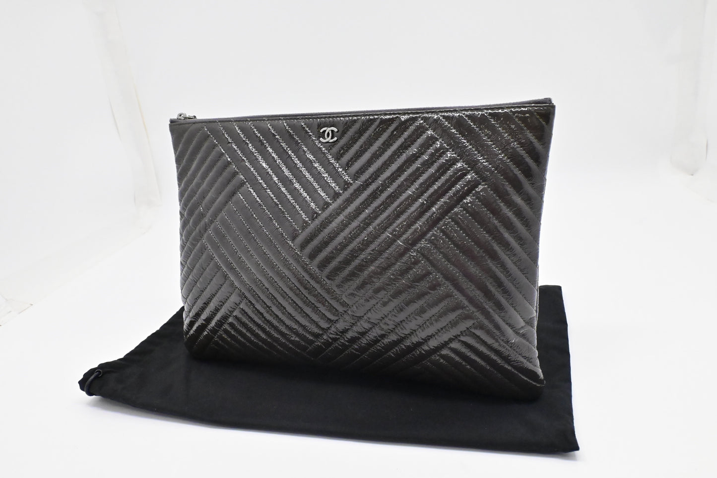 Chanel O Patent Gray Leather Handbag