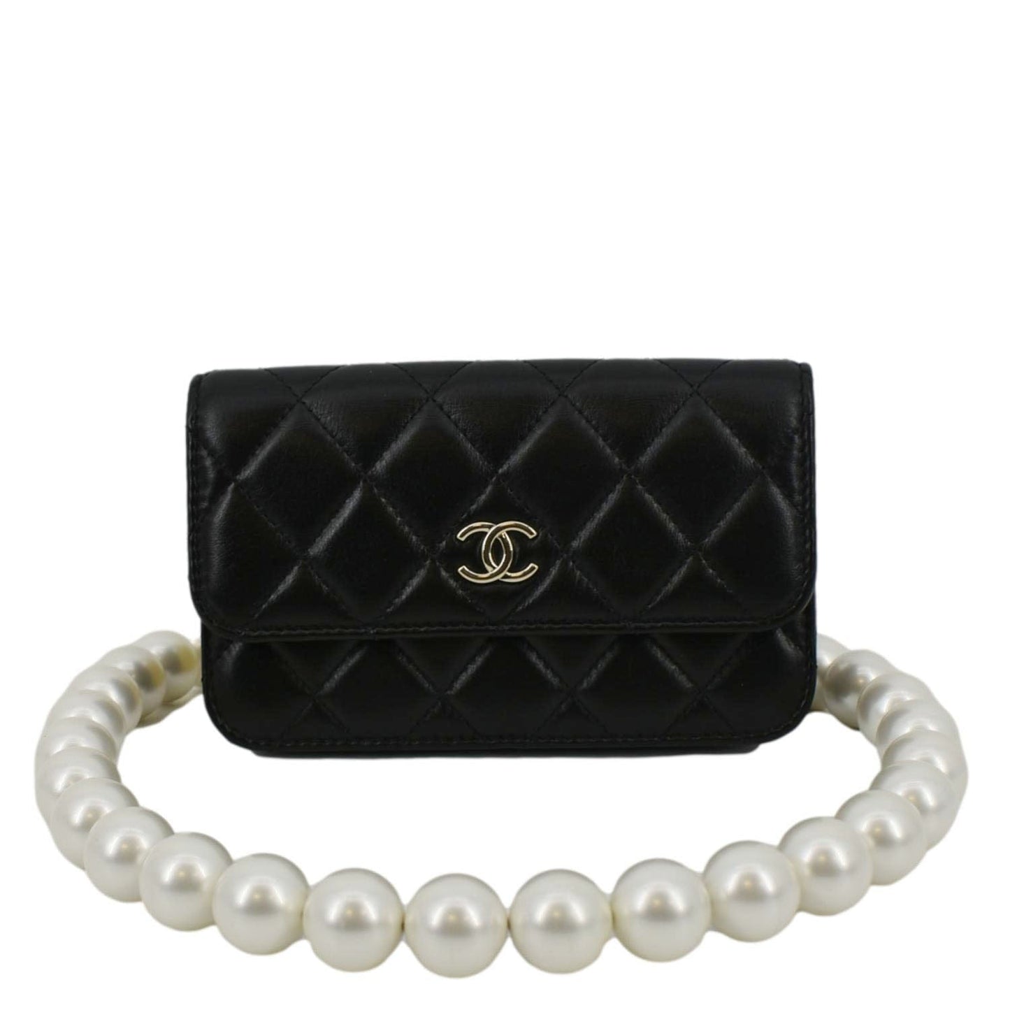 Chanel Pearl CC Quilted on Leather Black Wallet Case