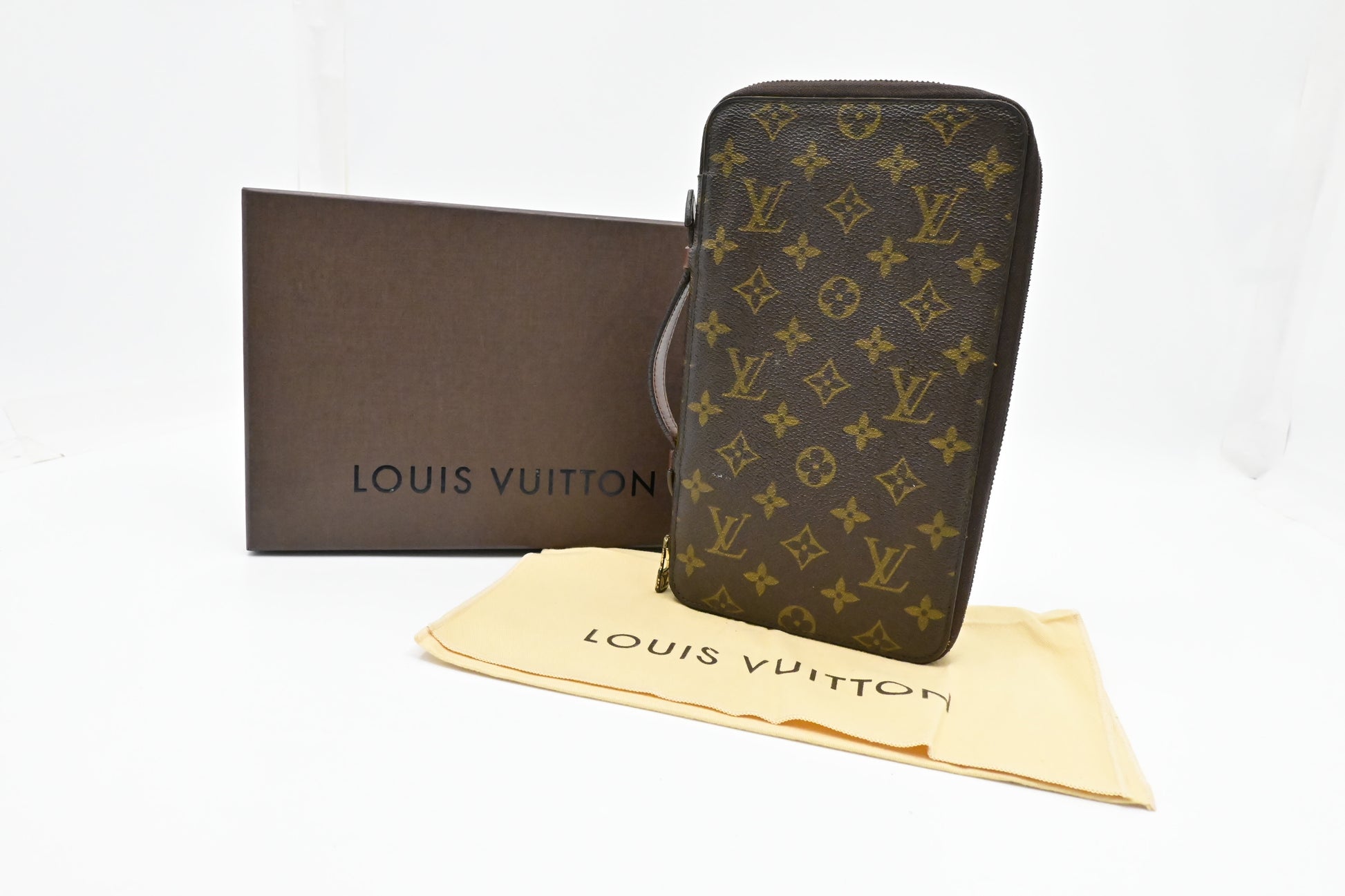 Louis Vuitton Poche Escapade Monogram Canvas Hat