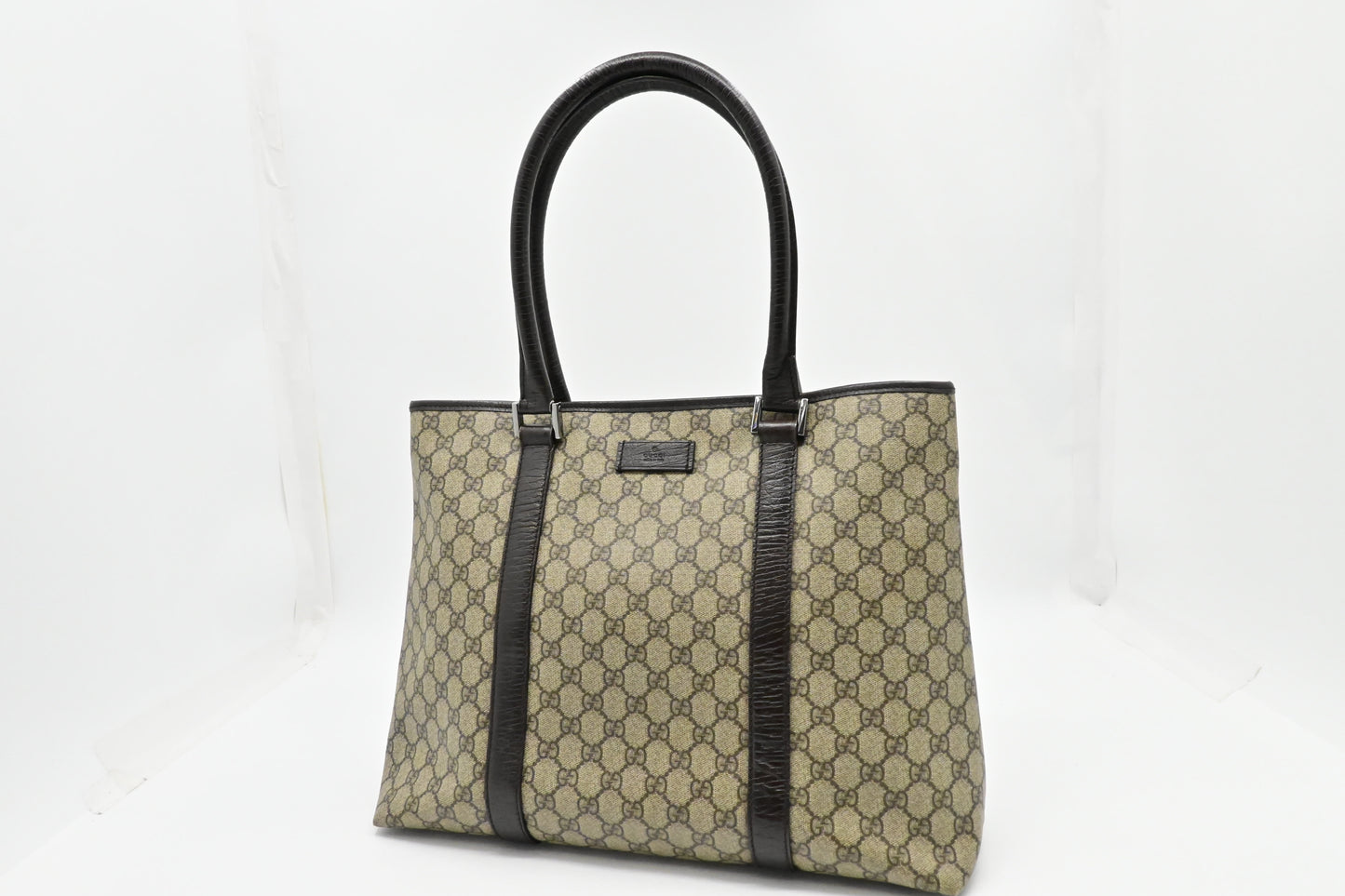 Gucci GG Supreme Canvas Shoulder Bag