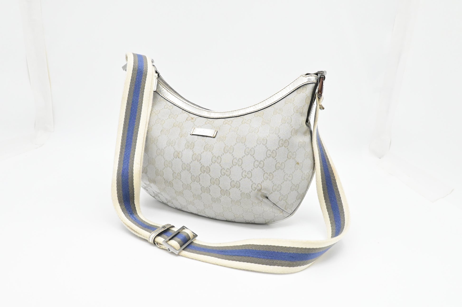Gucci Crossbody Hobo Bag In Canvas Silver Crossbody Bag