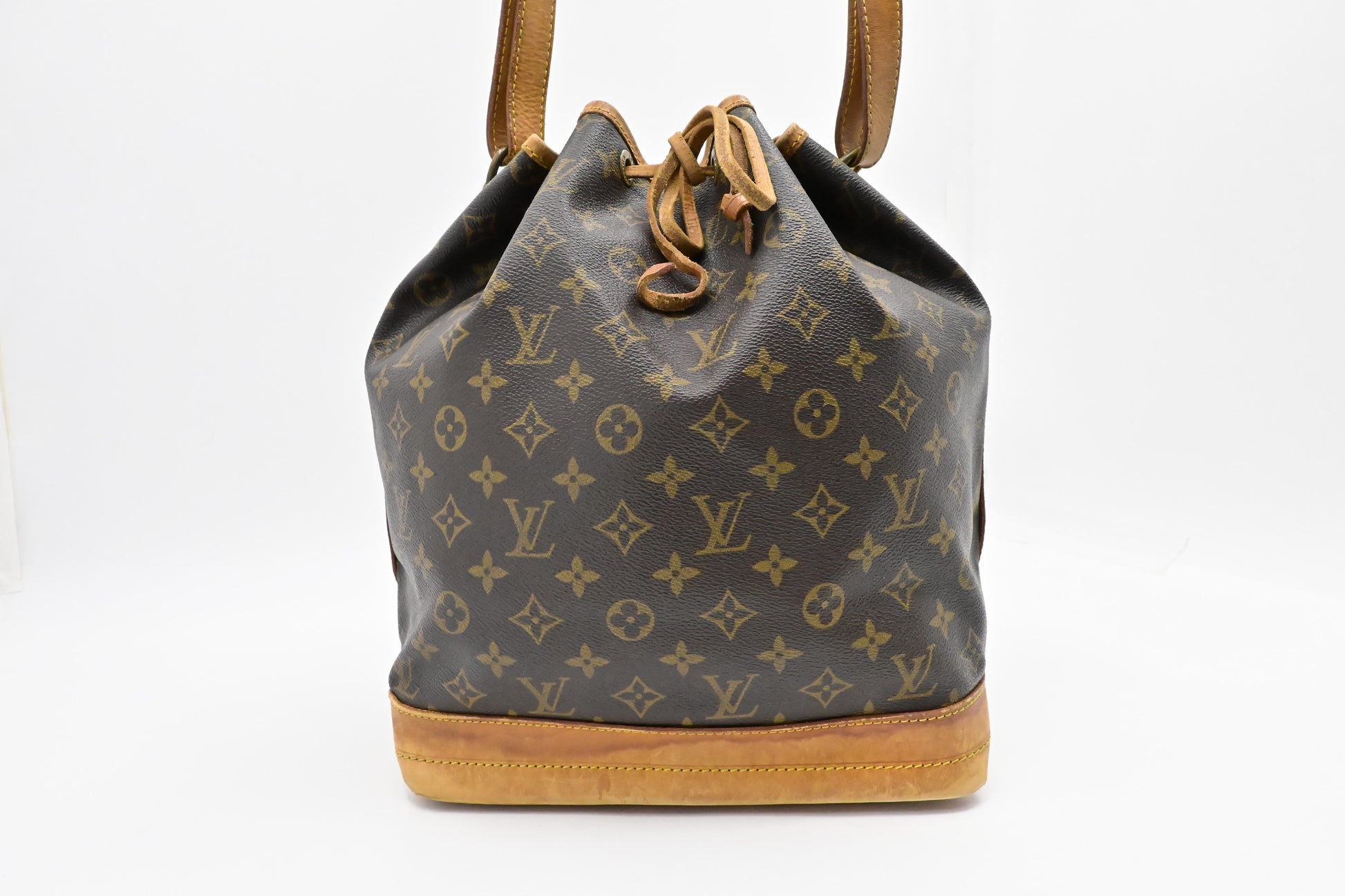 Louis Vuitton Noe Monogram Canvas Handbag Canvas 5