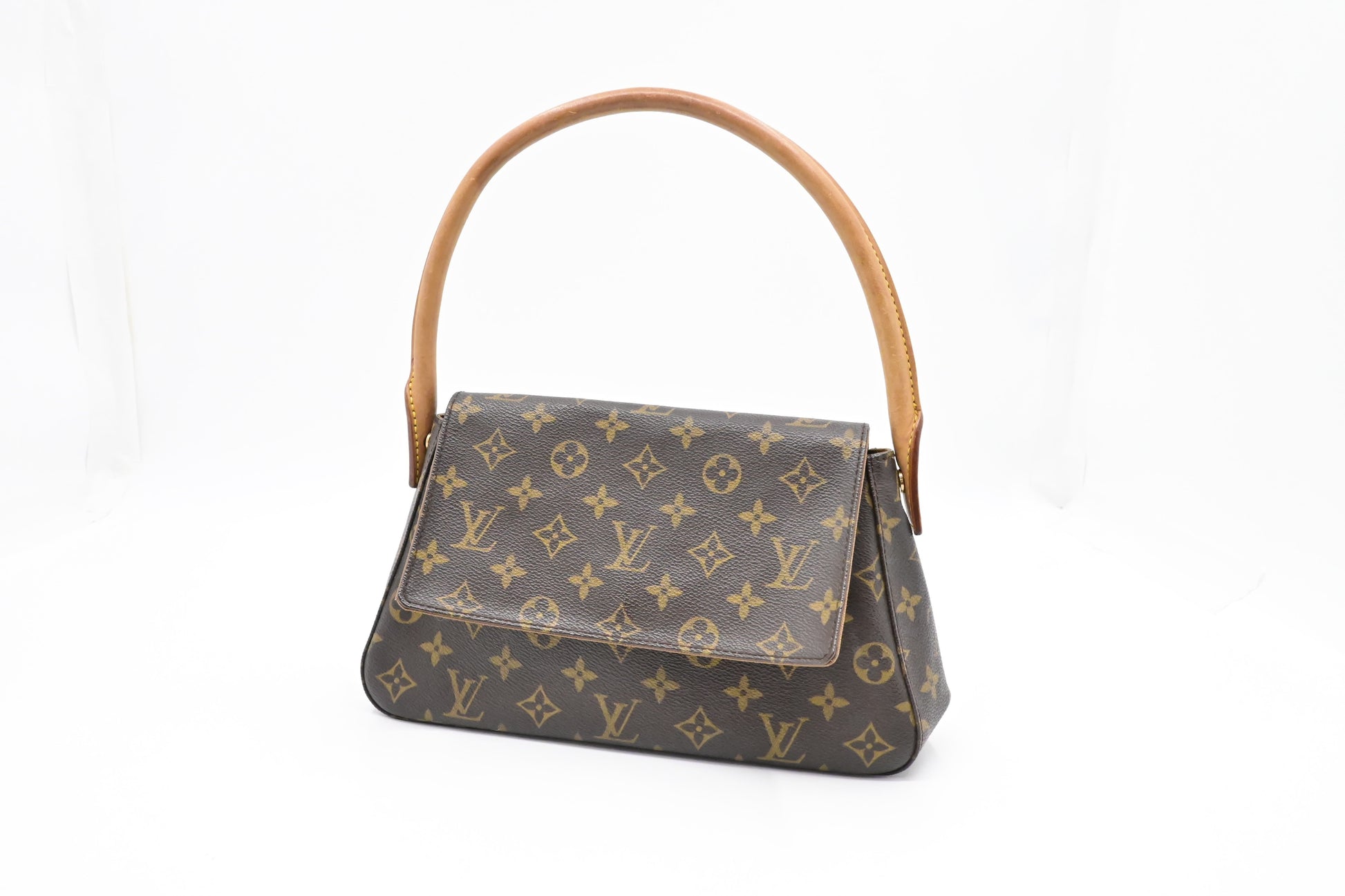 Louis Vuitton Looping PM Monogram Canvas Handbag