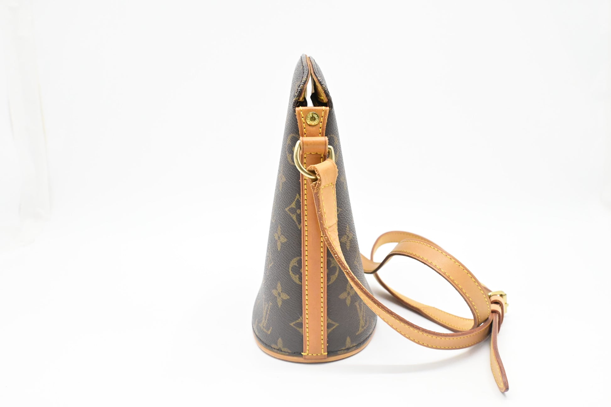 Louis Vuitton Drouot Monogram Canvas Handbag Canvas 4