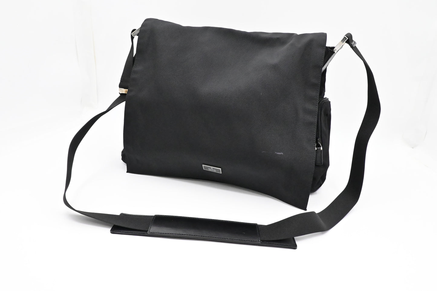 Gucci Messenger Canvas Black Travel Bag
