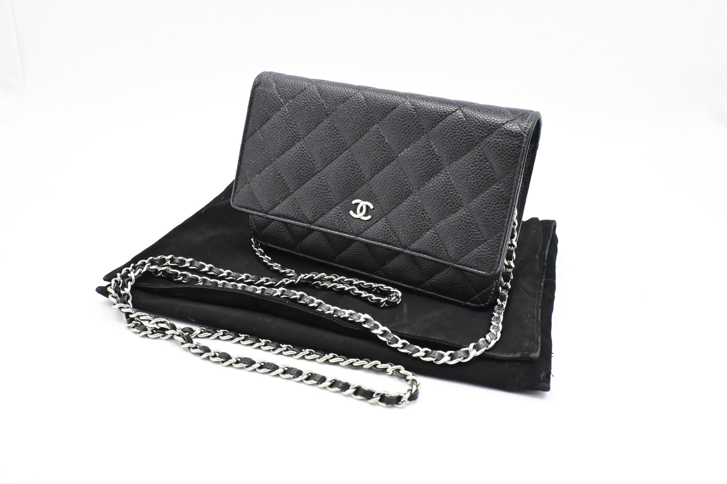 Chanel on MattelassÃ © Caviar Black Leather Wallet Case