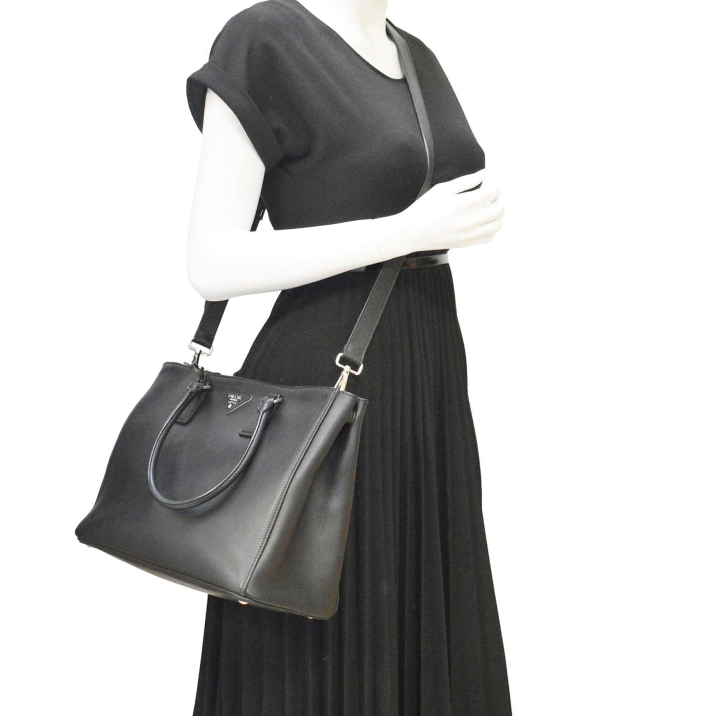 Galleria Tote Shoulder Bag Leather Black
