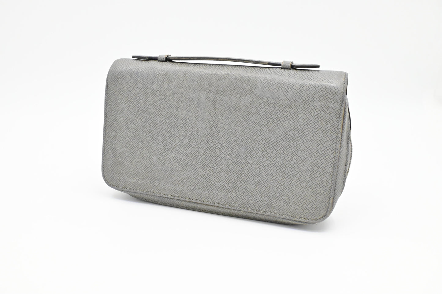 Louis Vuitton Zippy XL Taiga Leather Gray Wallet Case