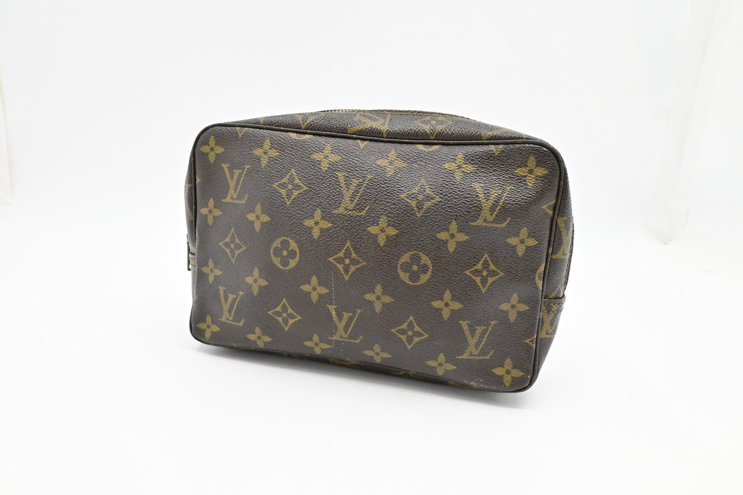 Louis Vuitton Trousse 23 Monogram Canvas Handbag