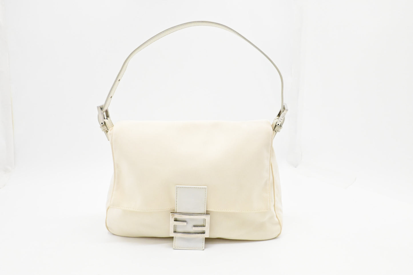 Fendi Mama Baguette In Handbag Canvas Cream Shoulder Bag