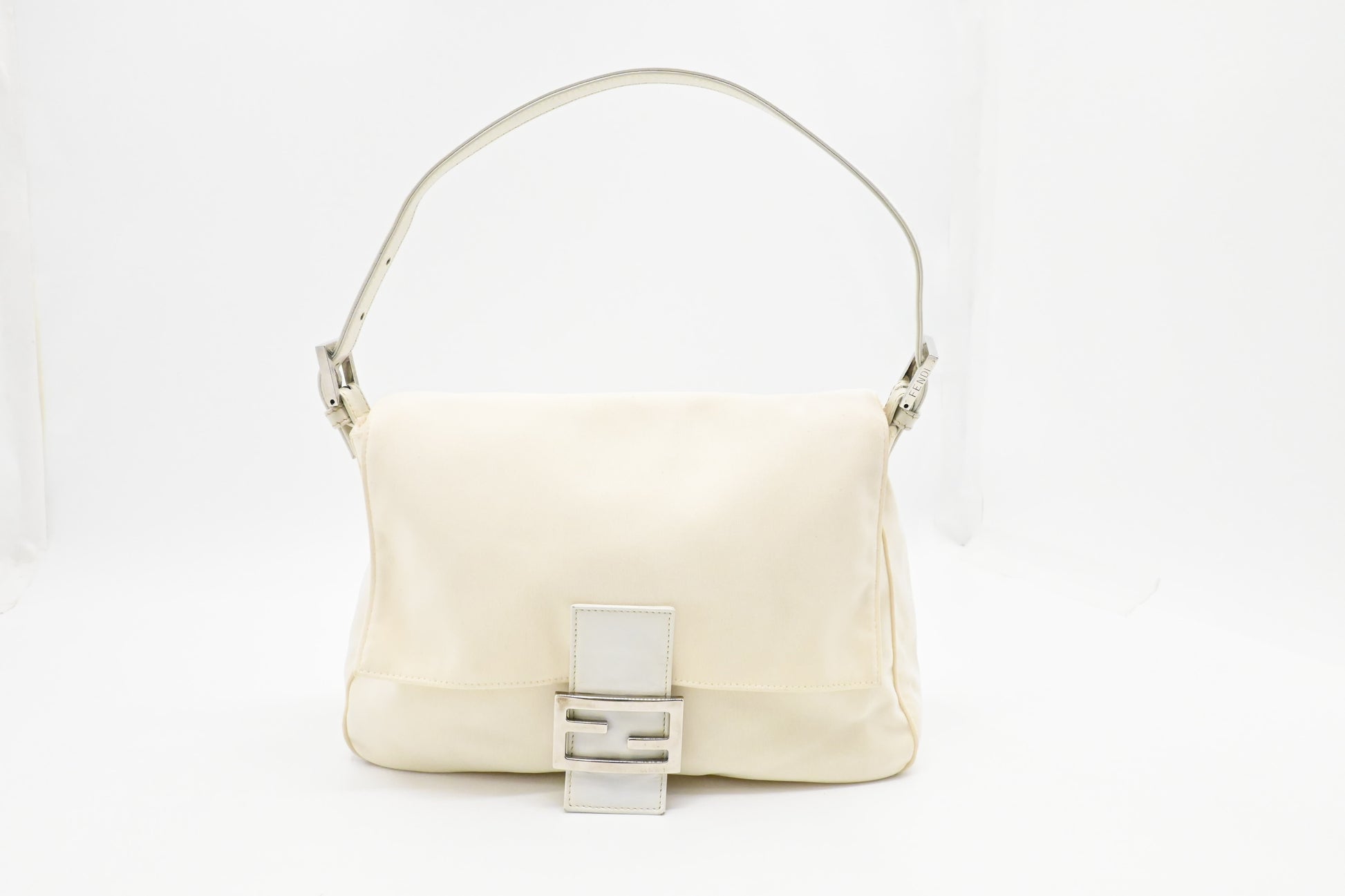 Fendi Mama Baguette In Handbag Canvas Cream Shoulder Bag