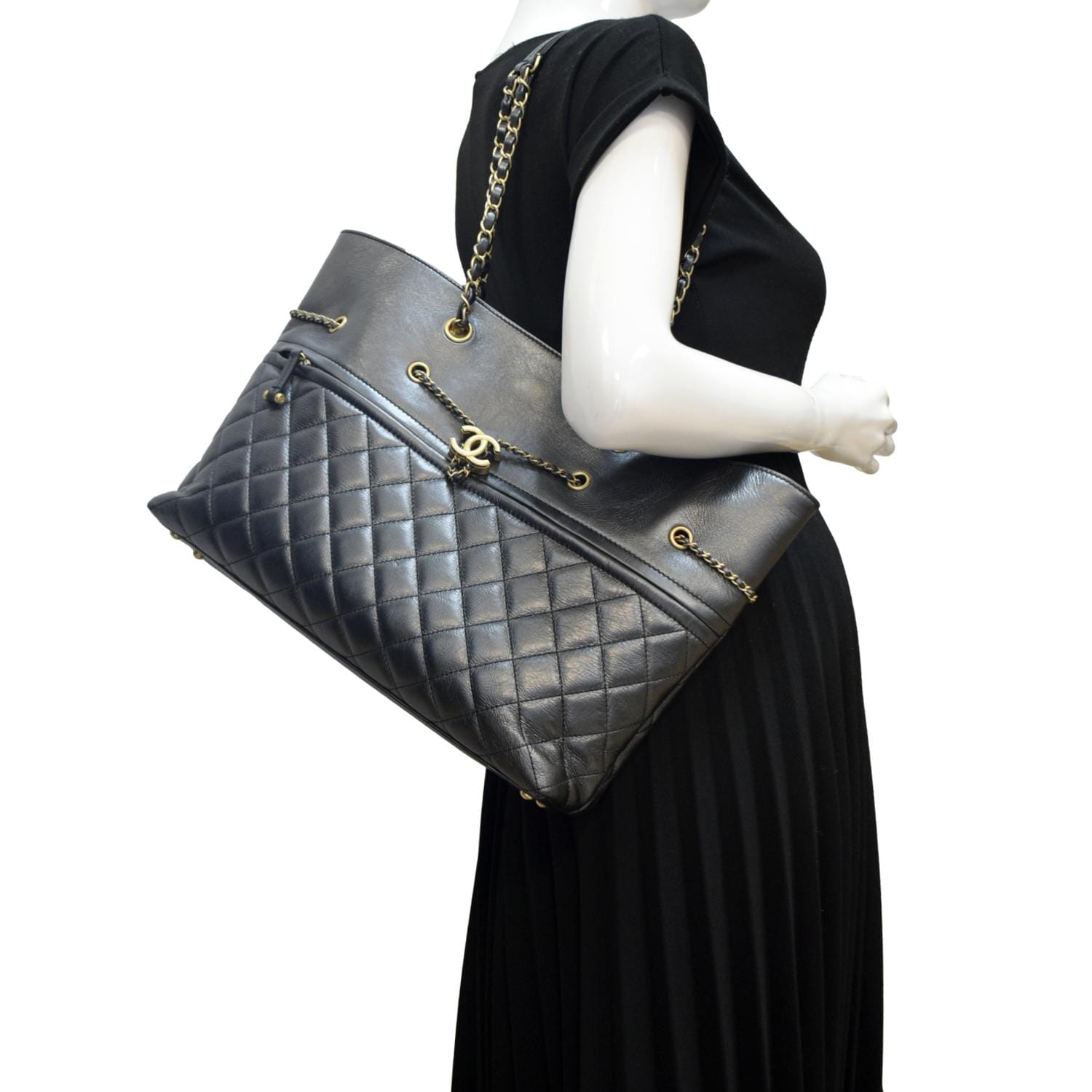 Chanel Front CC Drawstring Quilted Shopping Leather Grey Jewelry